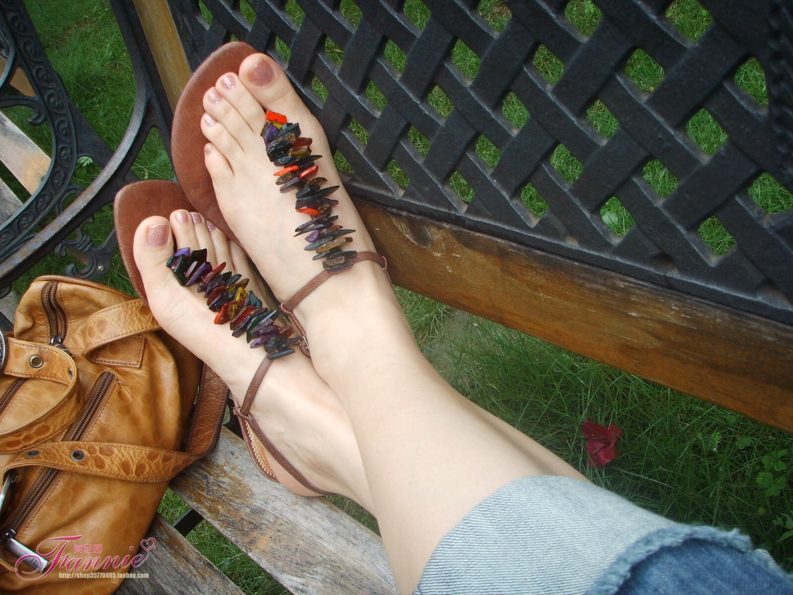 Fannie芬妮高清原图之风起时，勾起无限春光（裸足）NO.144