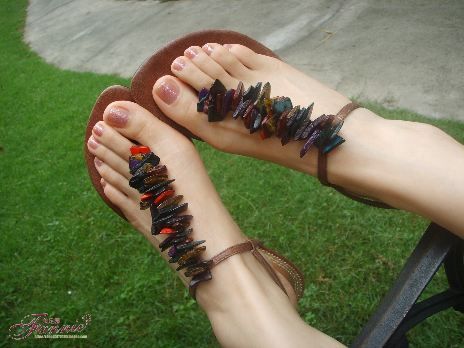 Fannie芬妮高清原图之风起时，勾起无限春光（裸足）NO.144