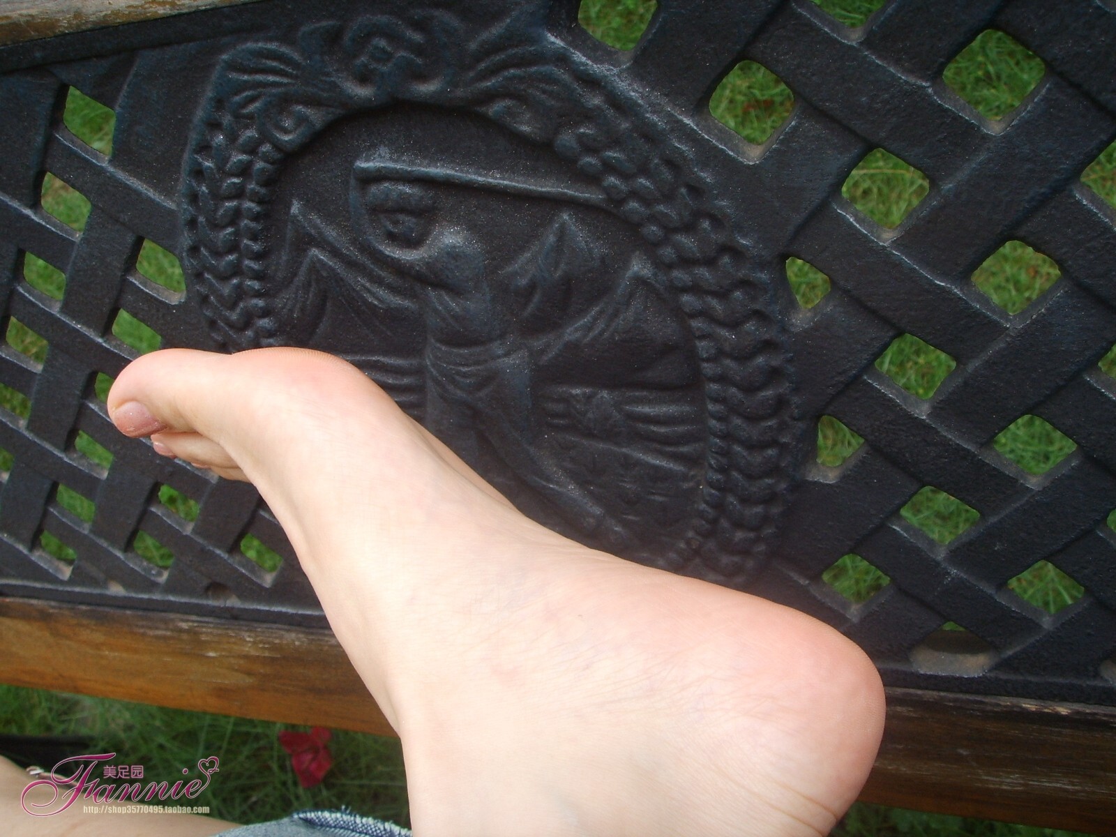 Fannie芬妮高清原图之风起时，勾起无限春光（裸足）NO.144