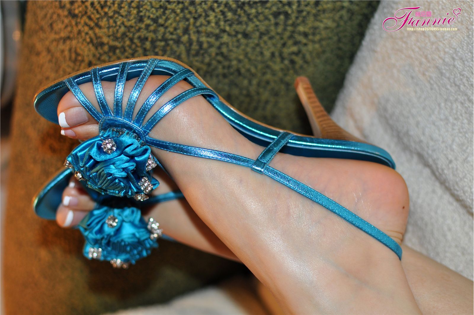 Fannie芬妮高清原图之高跟裸足特写（14）NO.162