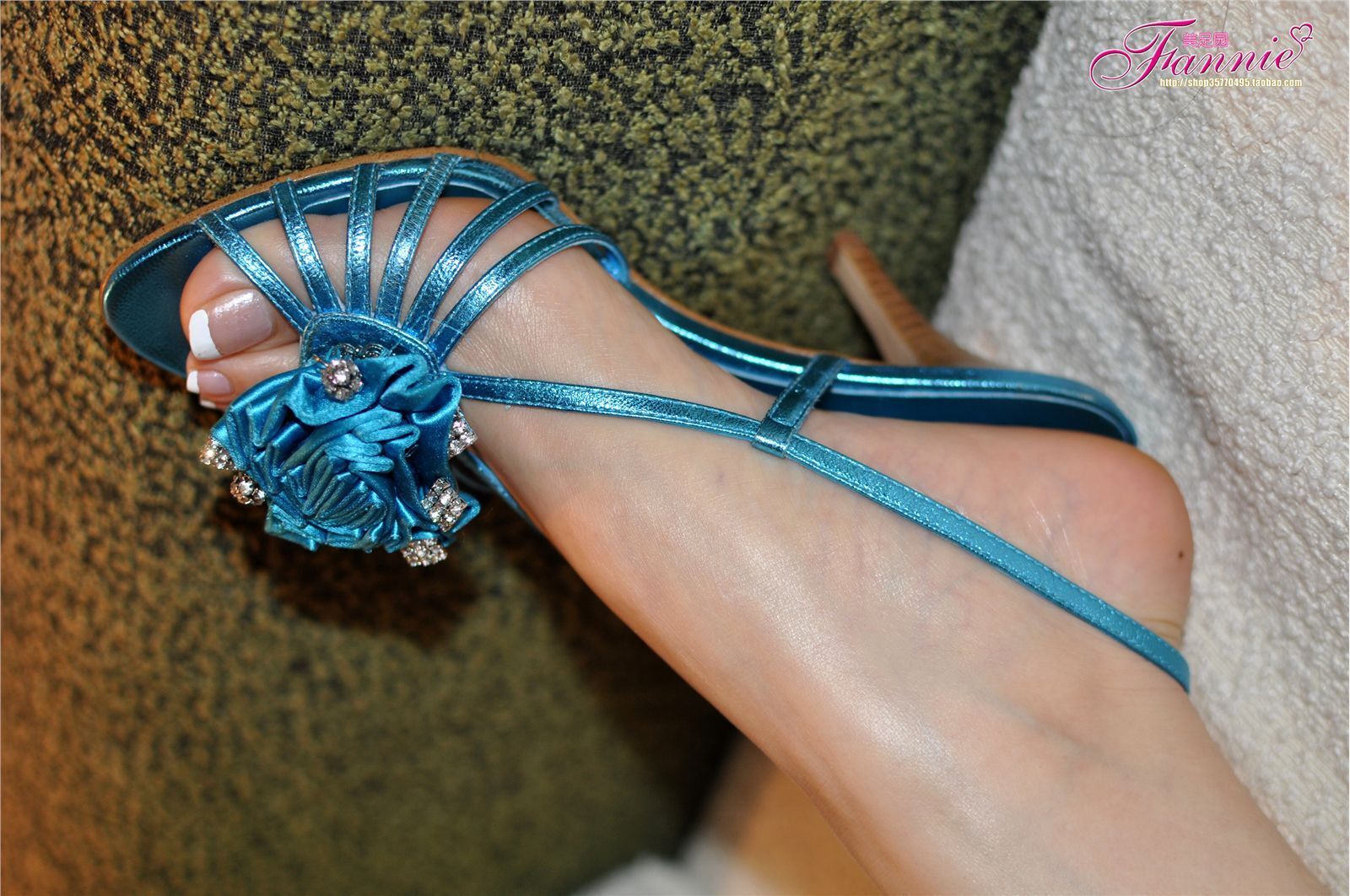 Fannie芬妮高清原图之高跟裸足特写（14）NO.162