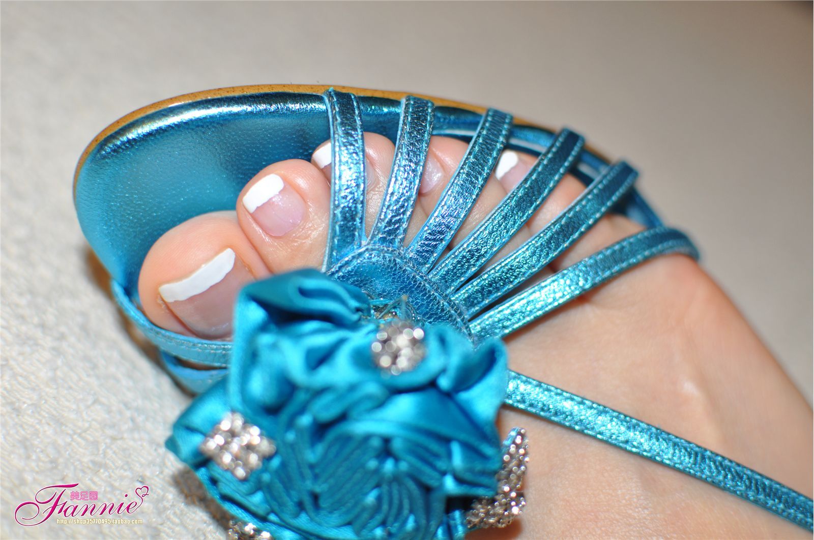 Fannie芬妮高清原图之高跟裸足特写（14）NO.162