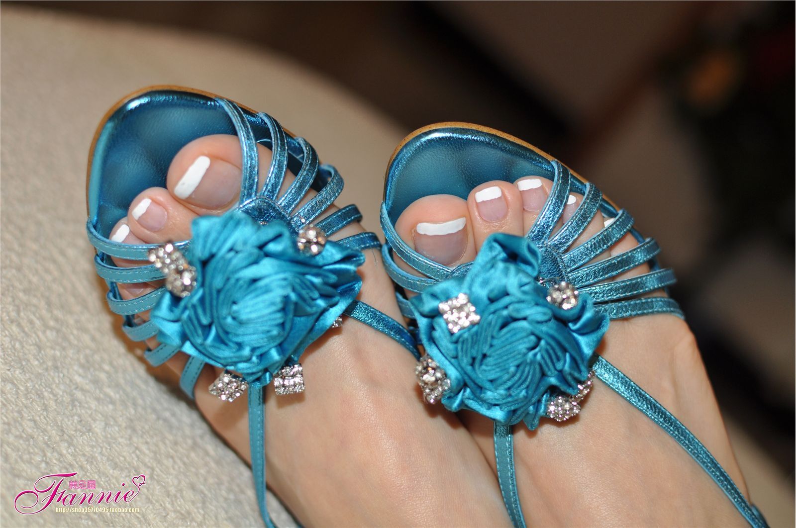 Fannie芬妮高清原图之高跟裸足特写（14）NO.162