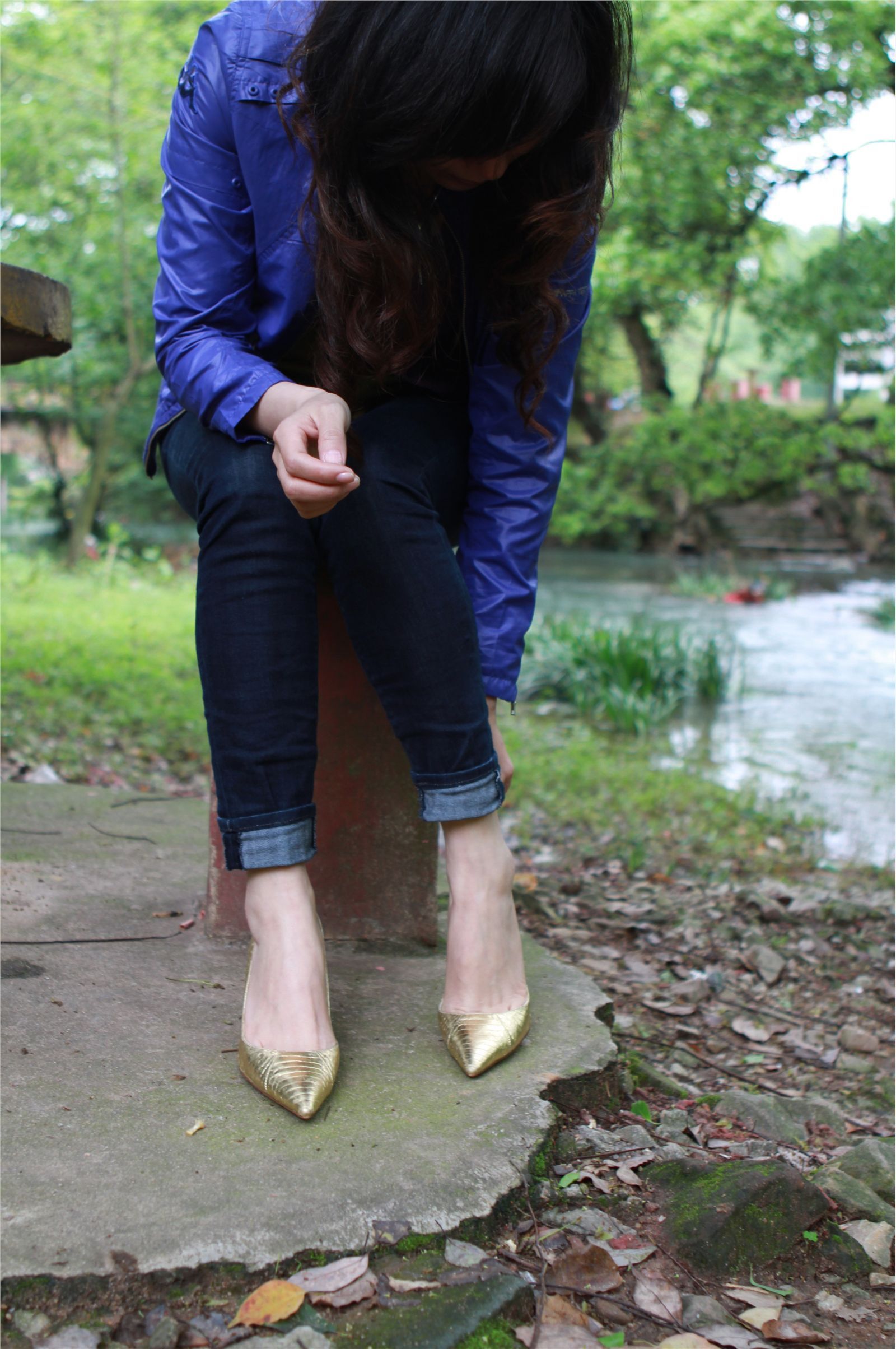 Fannie芬妮高清原图之高跟裸足特写金色船鞋（4）NO.163