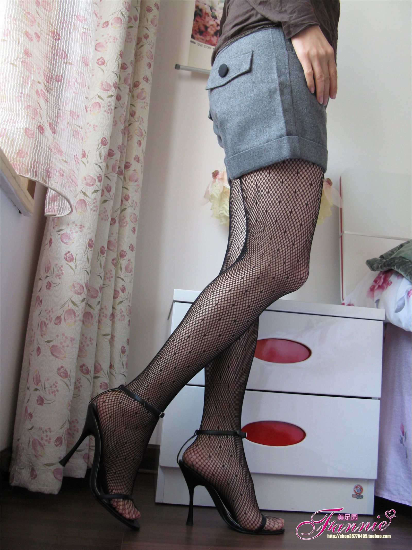 冬日。丝情（黑丝） 芬妮美足