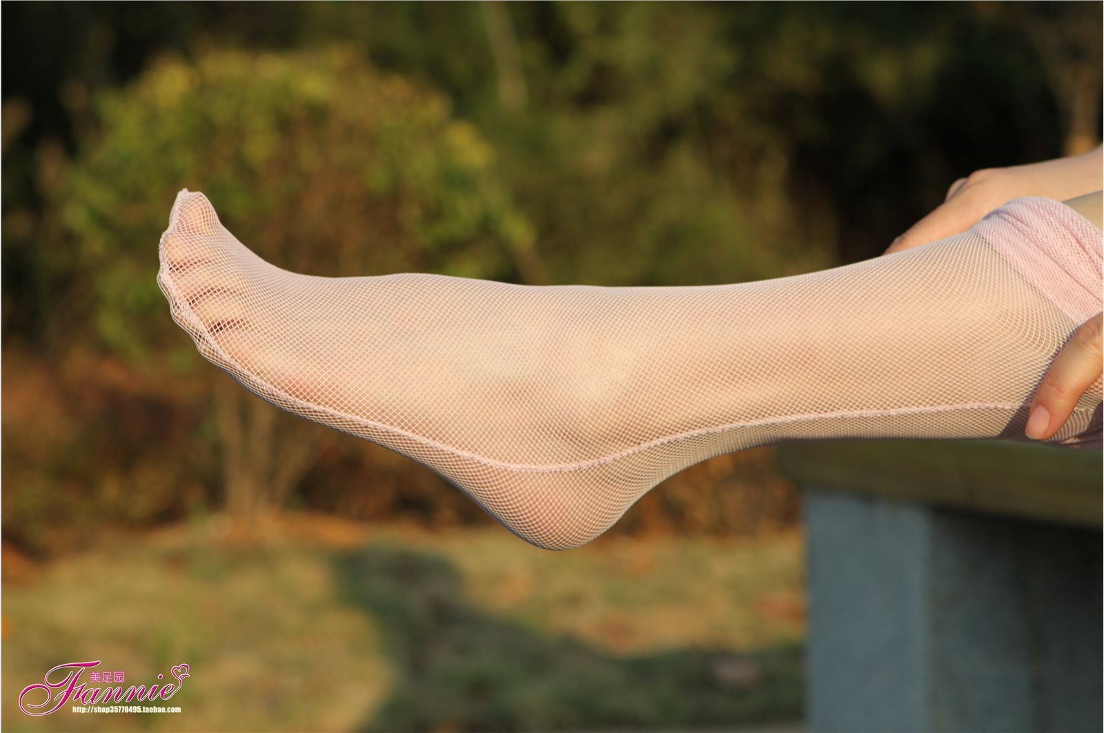 [芬妮美足] 园林秋色（粉丝）