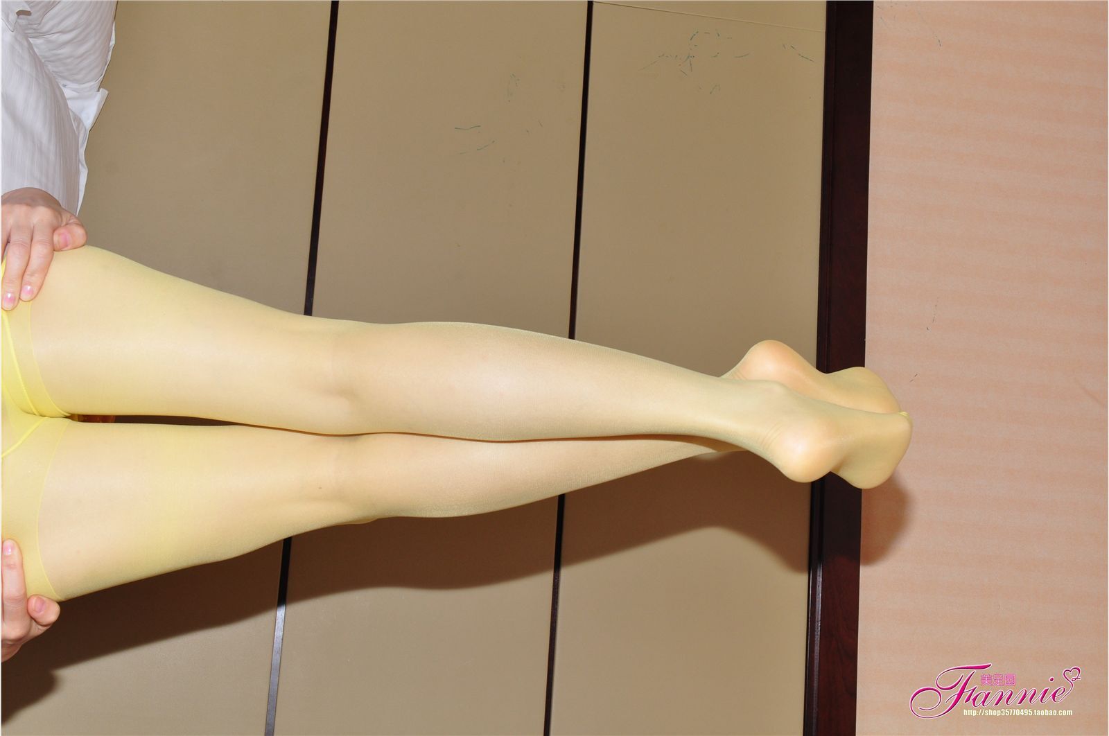 梦韵丝情。炫彩(鹅黄) 芬妮高清丝足