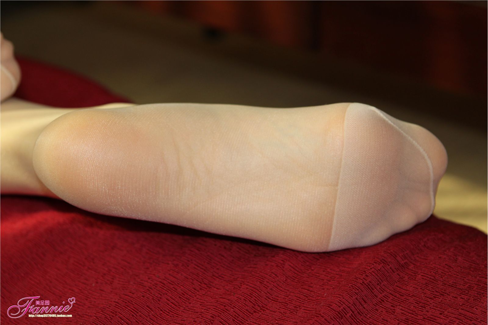 芬妮美足 坐淡沉香（肉丝）