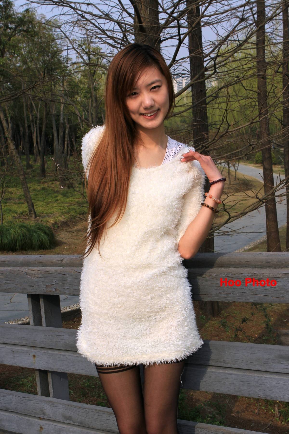 [户外街拍] 2013.09.04 外拍系列-漂亮的黑丝美女