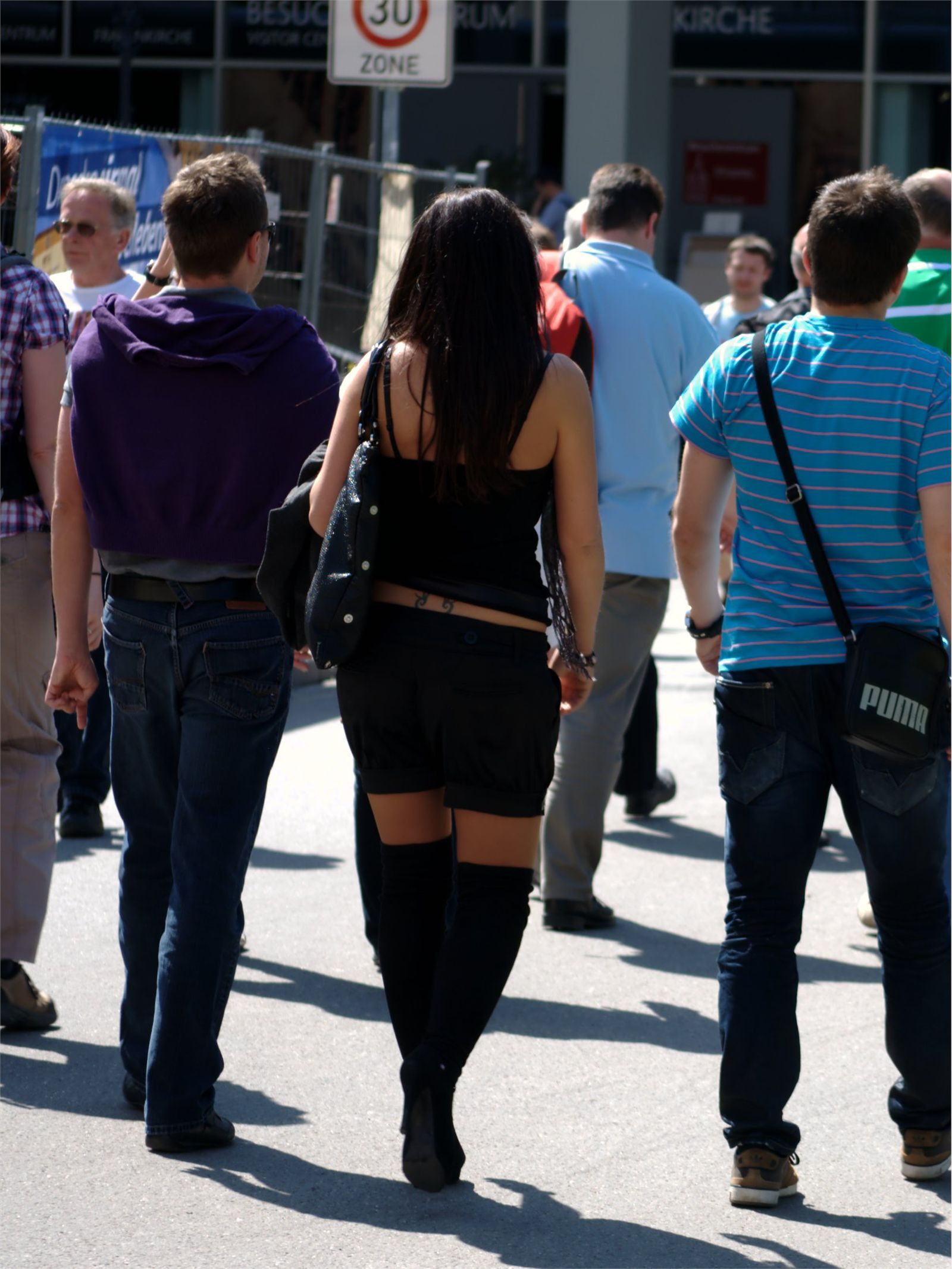 [户外街拍] 2013.09.14 打扮时髦靓丽的洋妞喜欢吗