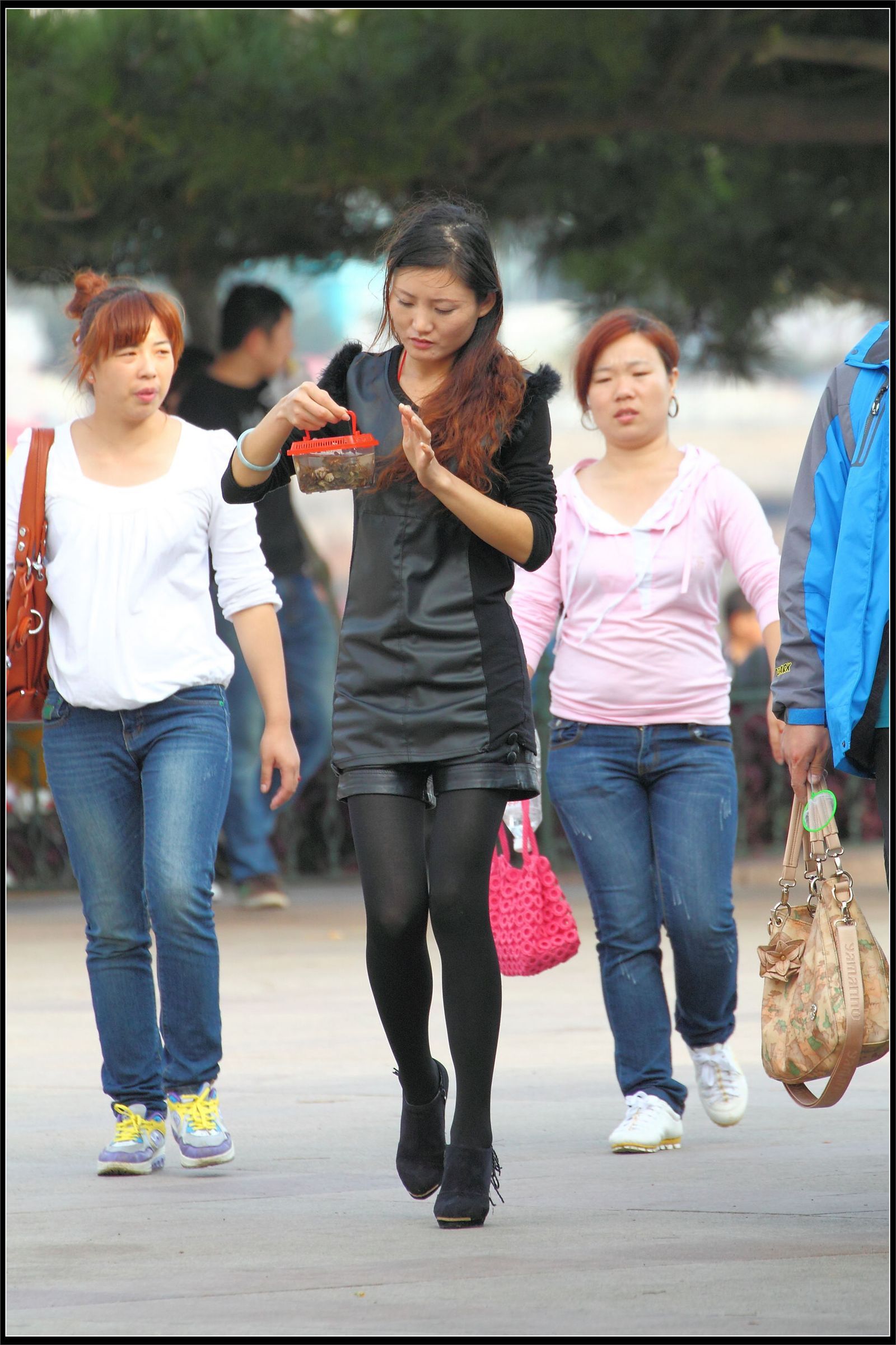 原创街拍丝袜美女055