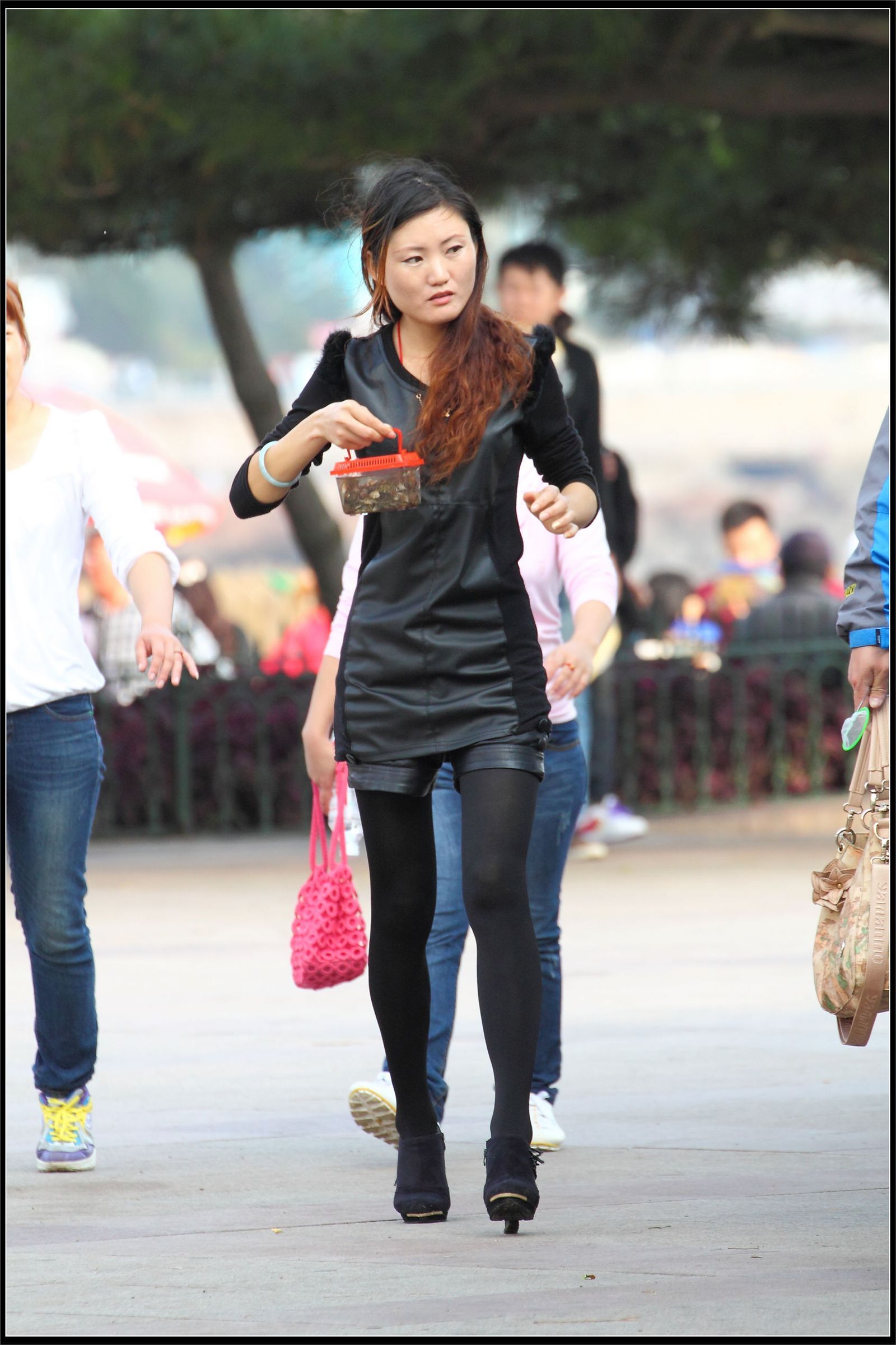 原创街拍丝袜美女055