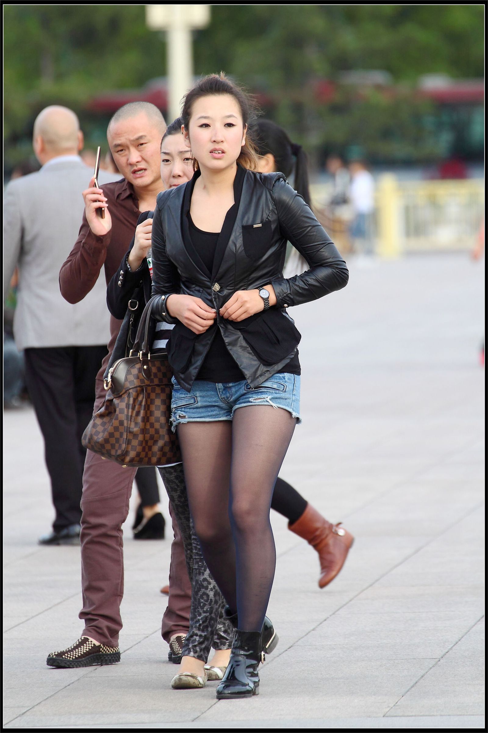 原创街拍丝袜美女055