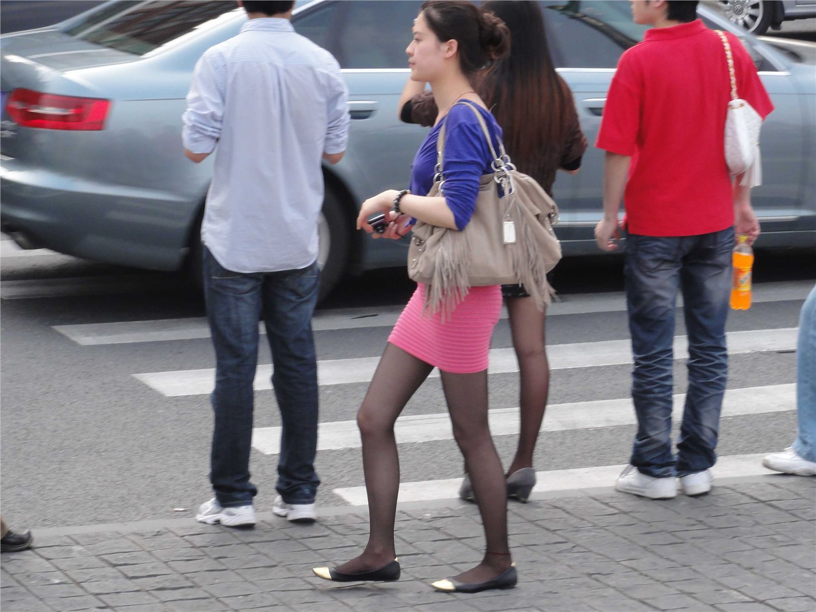 [户外街拍] 2013.09.05 外滩黑网,肉丝