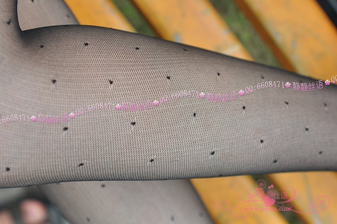 美腿静静丝语　Charnos魅力黑色小点　百搭紫花连裤袜