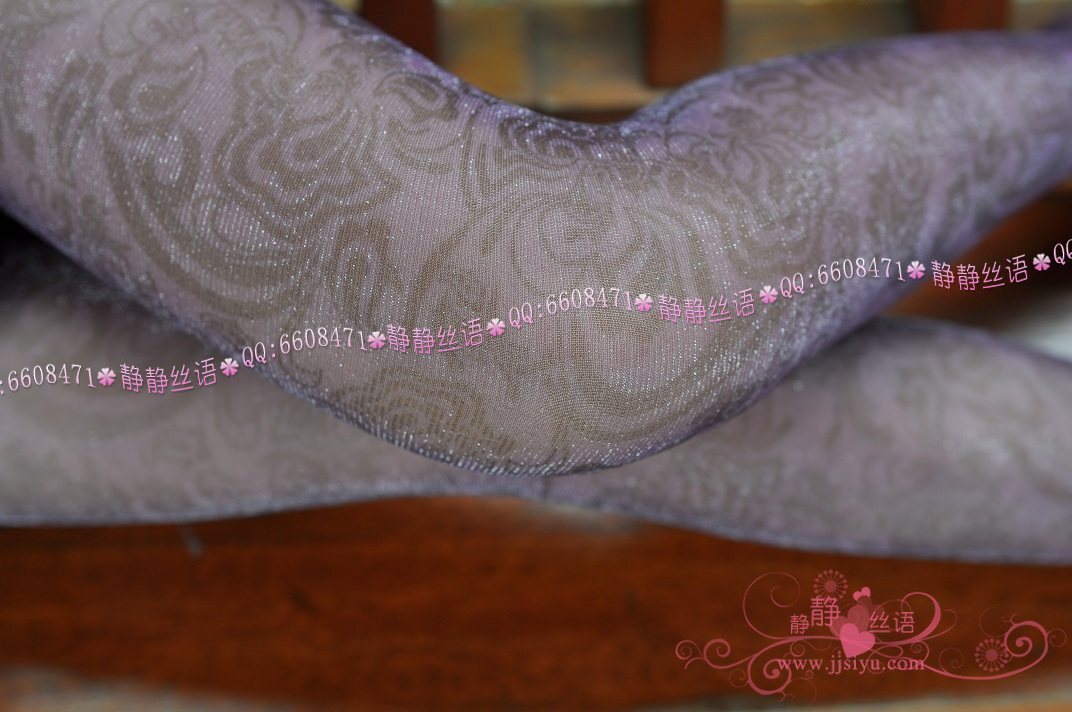 美腿静静丝语　Charnos魅力黑色小点　百搭紫花连裤袜