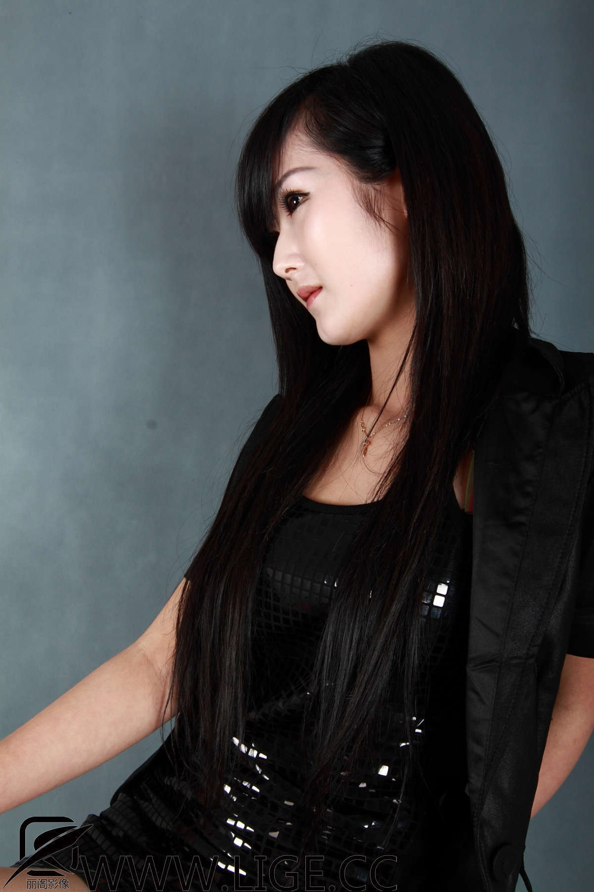 Lige丽阁影像 F-No.007 虹虹 制服肉丝美女图片