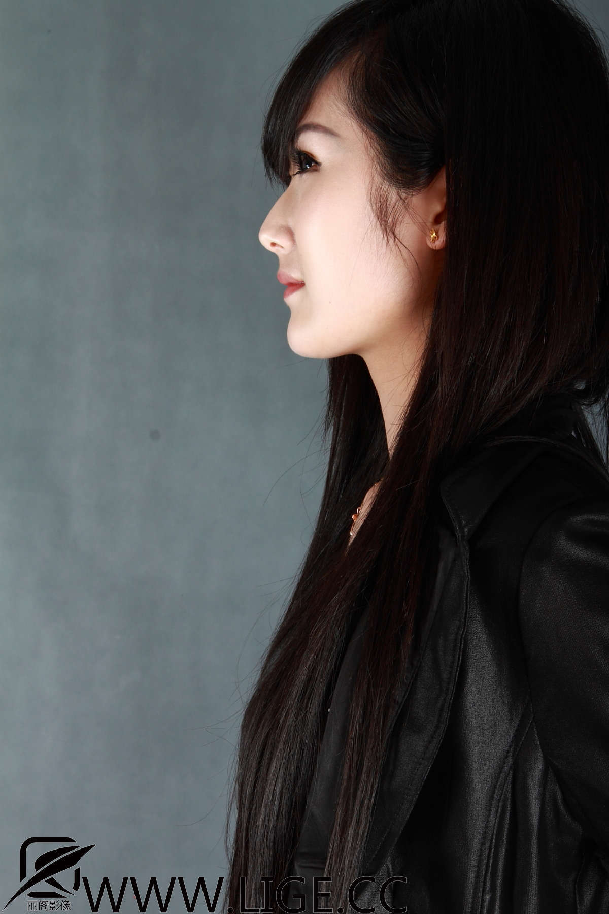 Lige丽阁影像 F-No.007 虹虹 制服肉丝美女图片