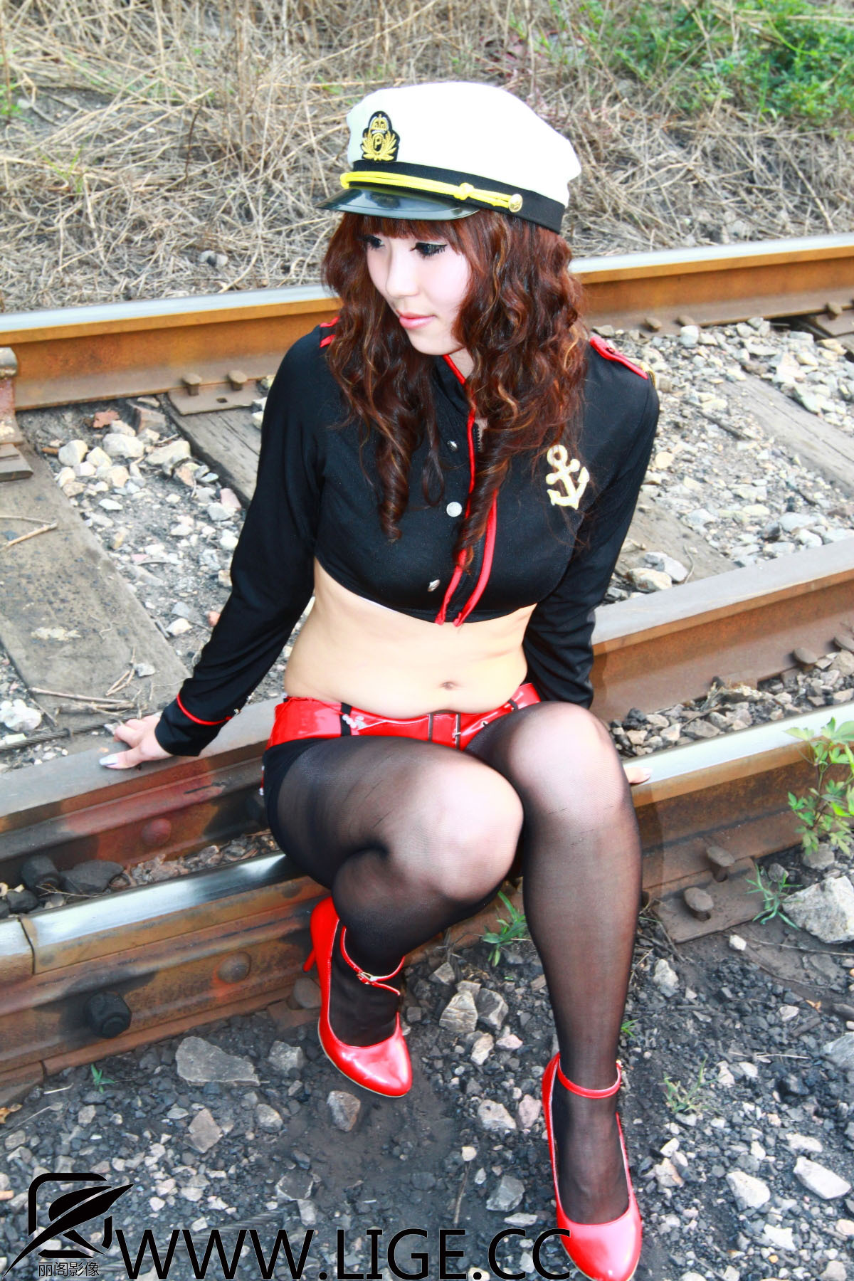 Lige丽阁影像 F-No.008 妍妍 制服诱惑丝袜美女