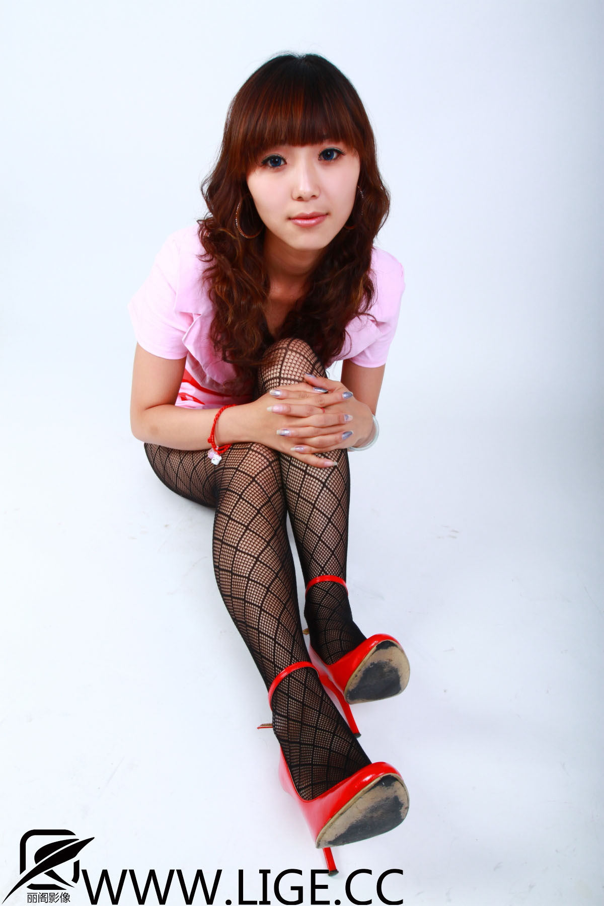 F-No.012 妍妍 Lige丽阁影像 黑丝网格美女图片