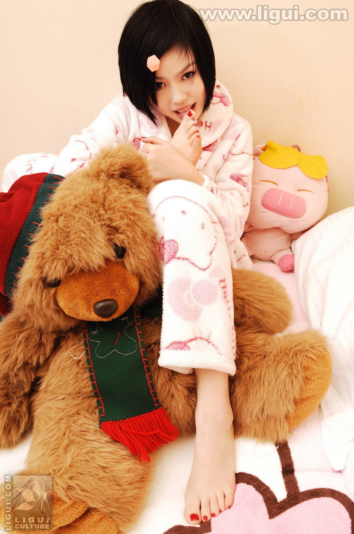 清纯妹妹 靓足动人 09年3月 muzi [Ligui]丽柜套图