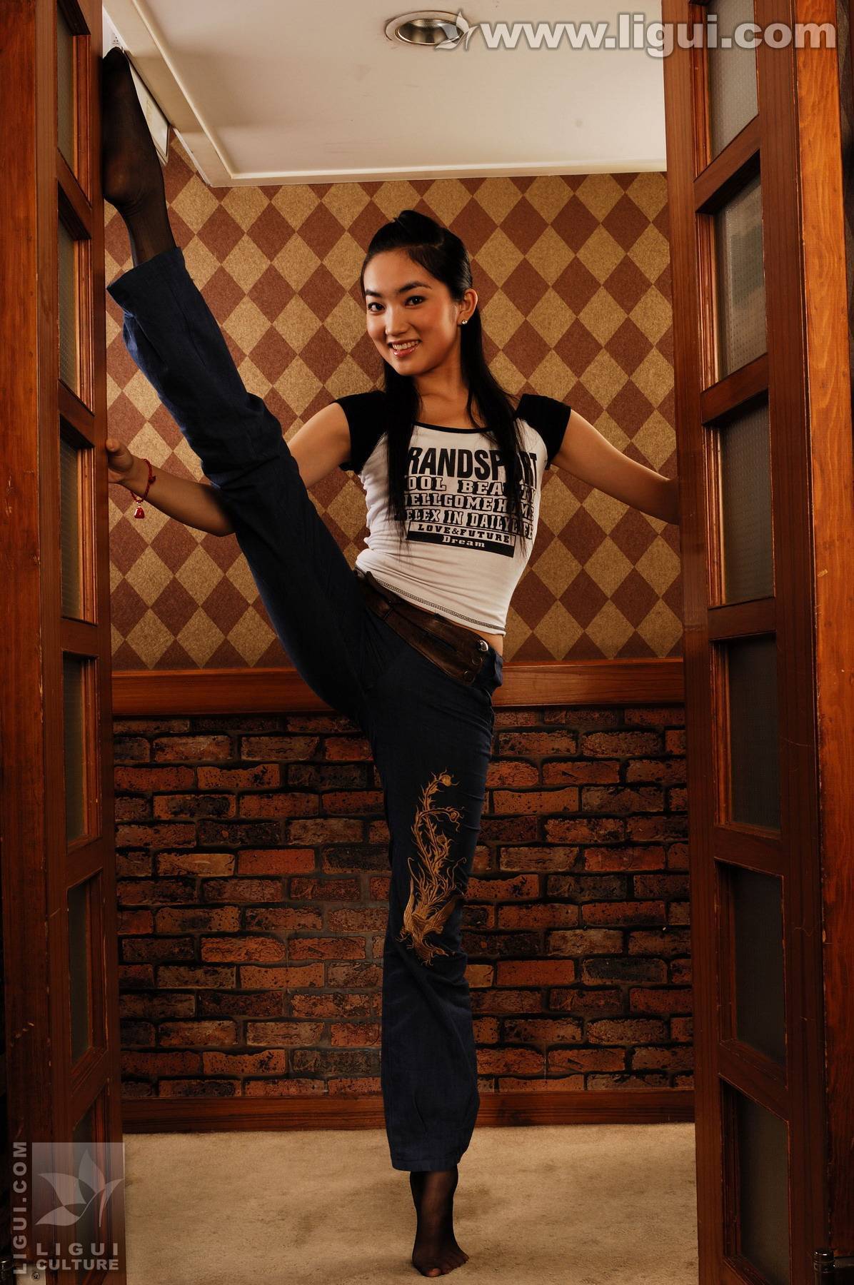 新生美模 炫耀婀娜体态  09年3月 Wanghuan [Ligui]丽柜套图