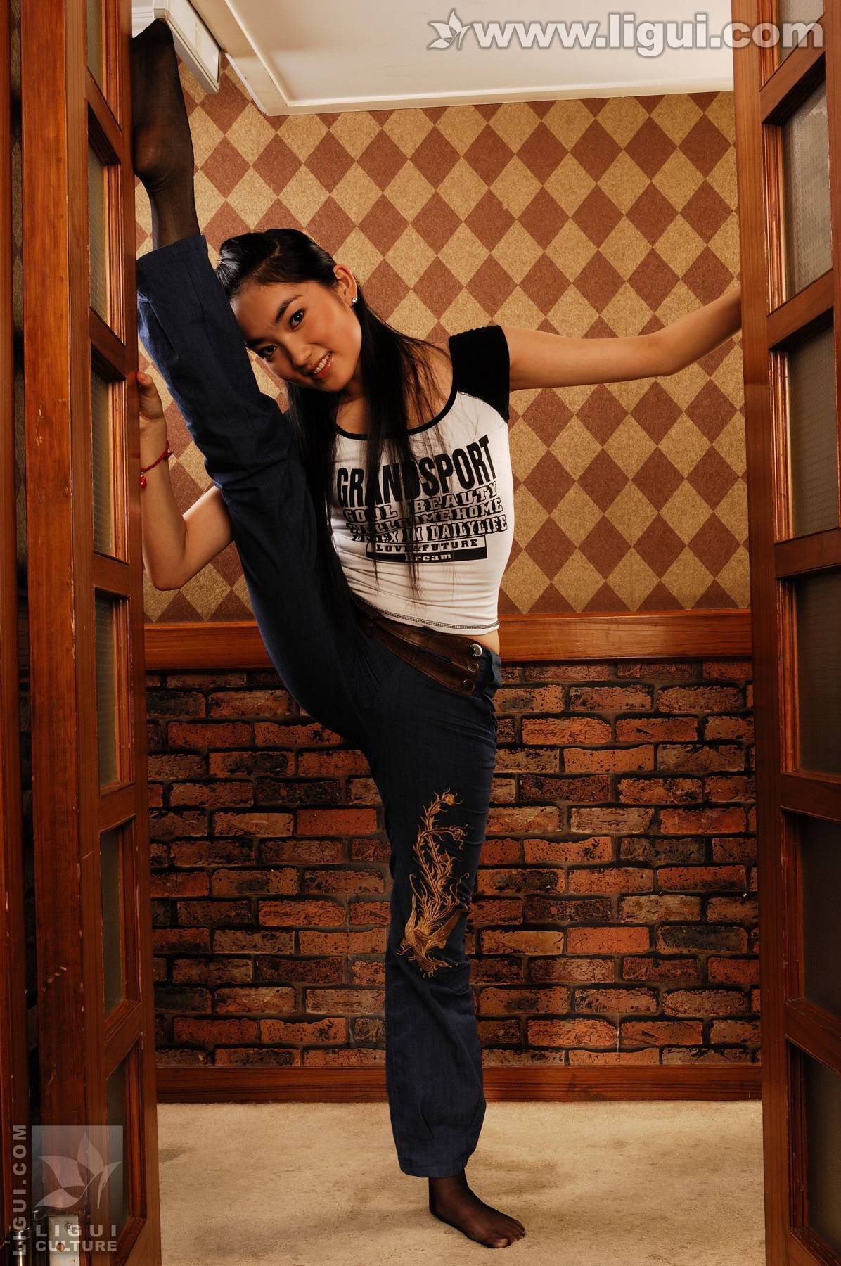 新生美模 炫耀婀娜体态  09年3月 Wanghuan [Ligui]丽柜套图