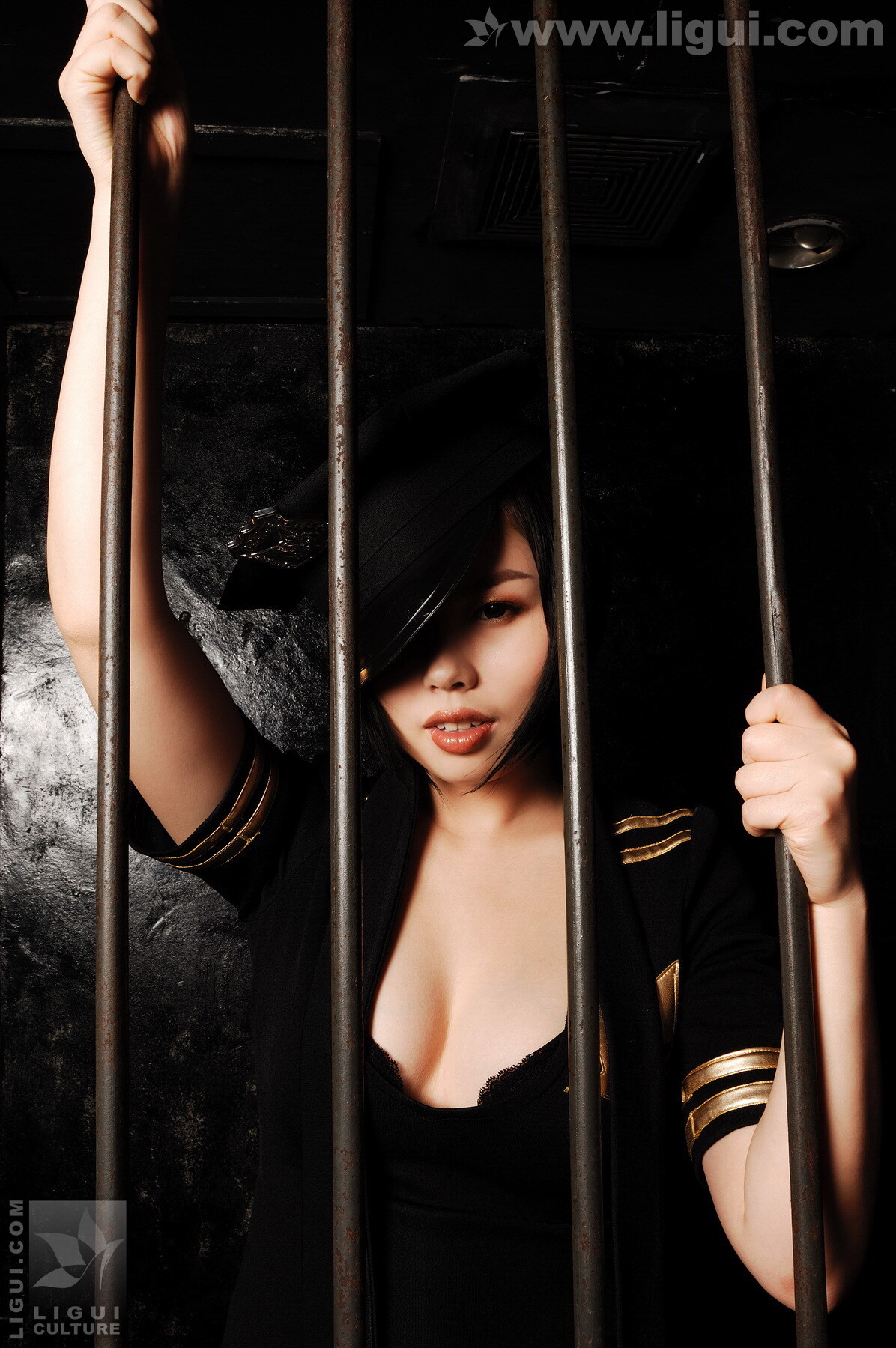 女王妩媚黑色 09年5月 muzi [Ligui]丽柜套图