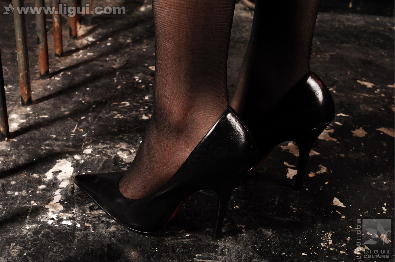 女王妩媚黑色 09年5月 muzi [Ligui]丽柜套图