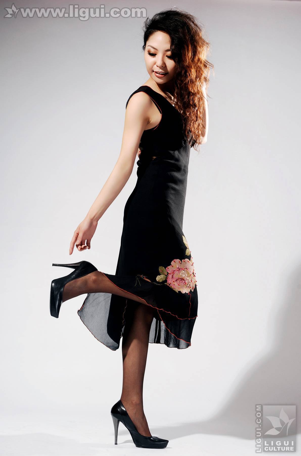 妖嬈豔婦黑絲高跟∷Model 幕子 [ligui]丽贵唯美套图丝袜