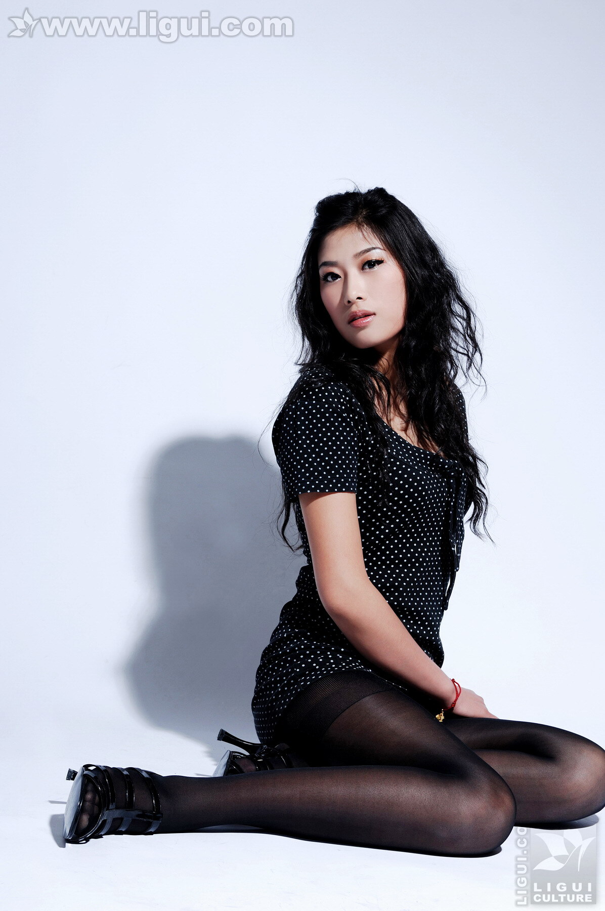 丽柜 ligui 黑絲美女新麗人∷Model 王玉 丝袜美女模特