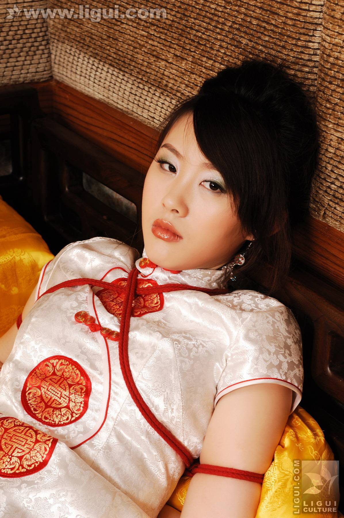 Model菲菲 丽柜 ligui 美眉被困豪華會所 mm套图