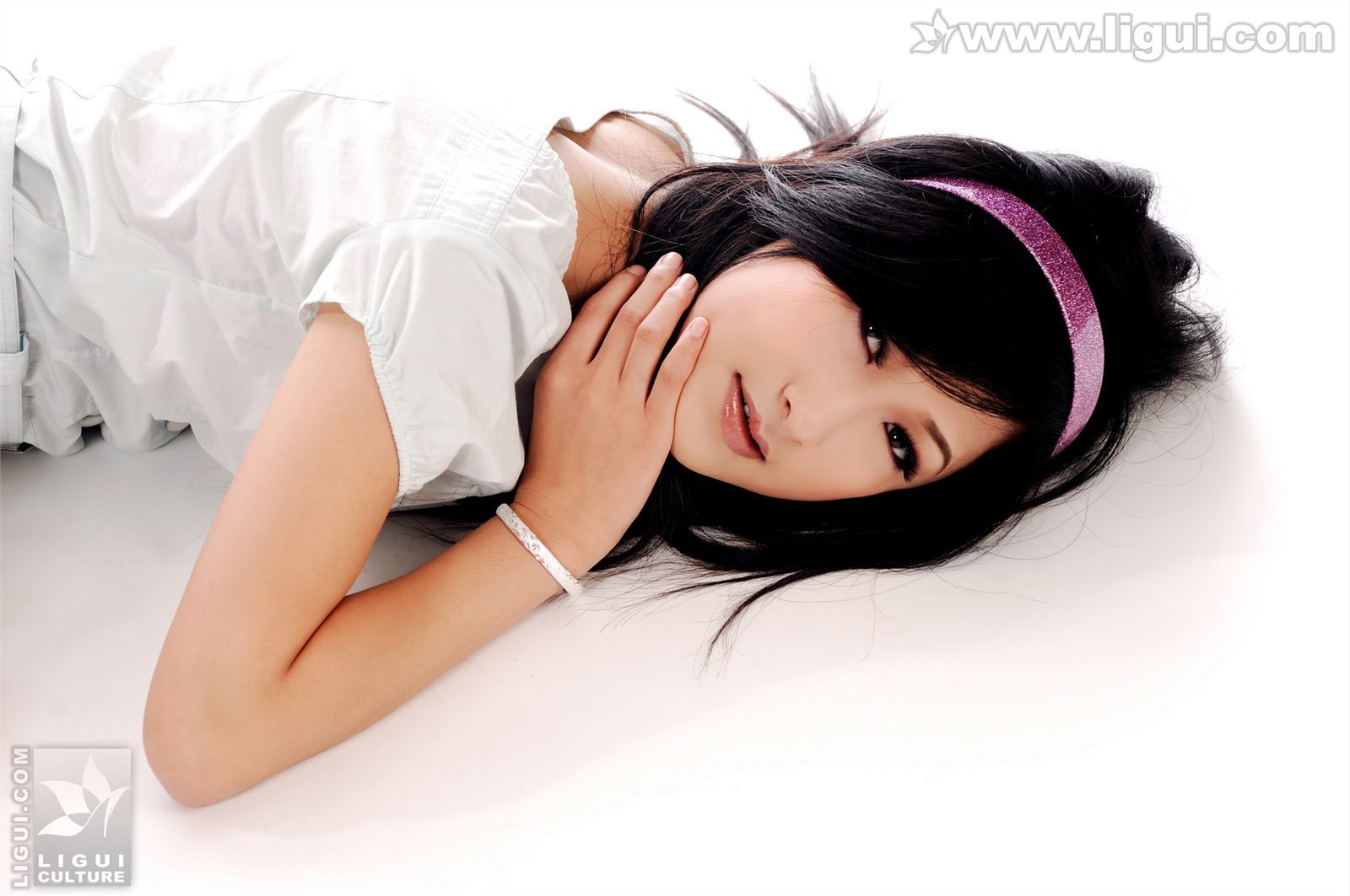 丽柜ligui模特套图 2009.09.16婷婷的白色风情白色诱惑