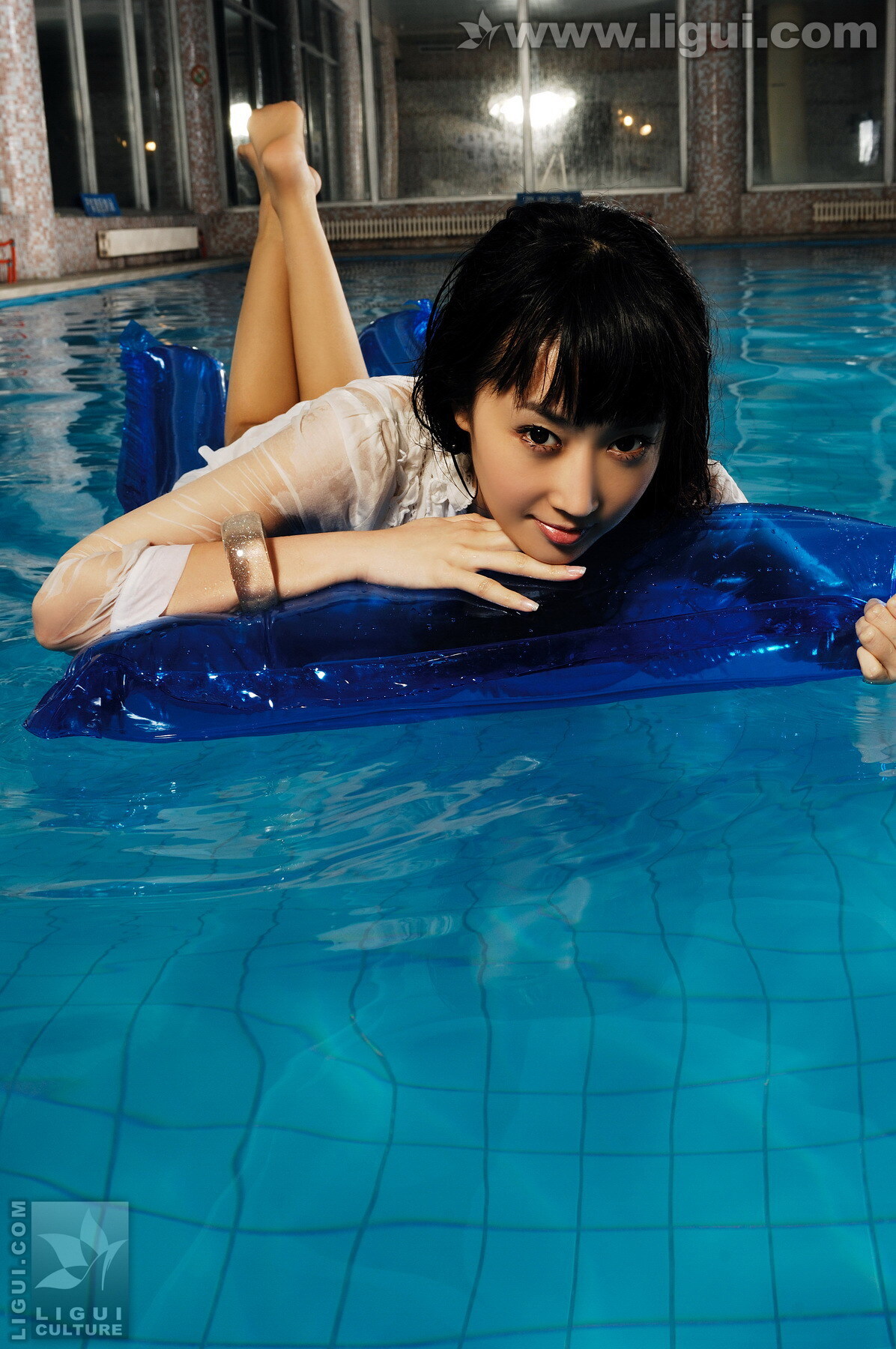 海伦之美轮美奂风姿乍现[四] 丽贵丝袜美女图片