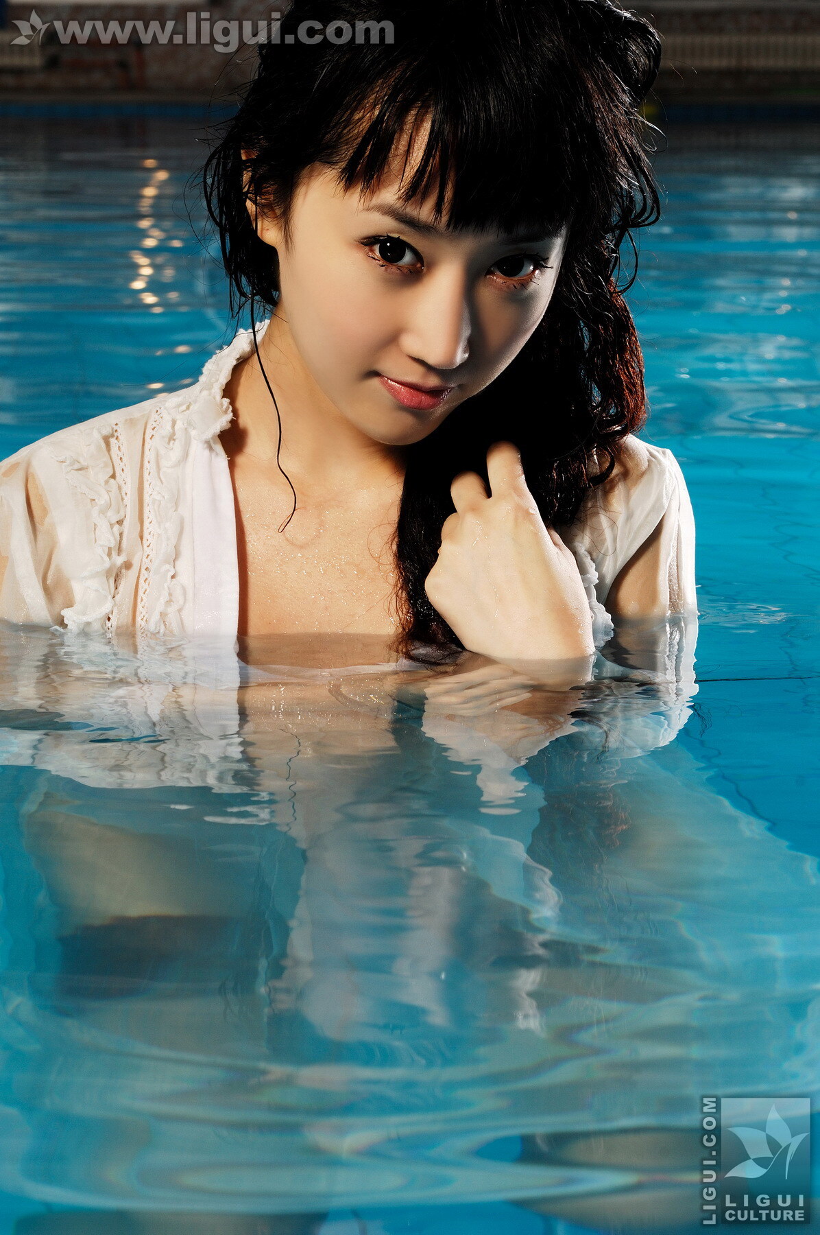 海伦之美轮美奂风姿乍现[四] 丽贵丝袜美女图片