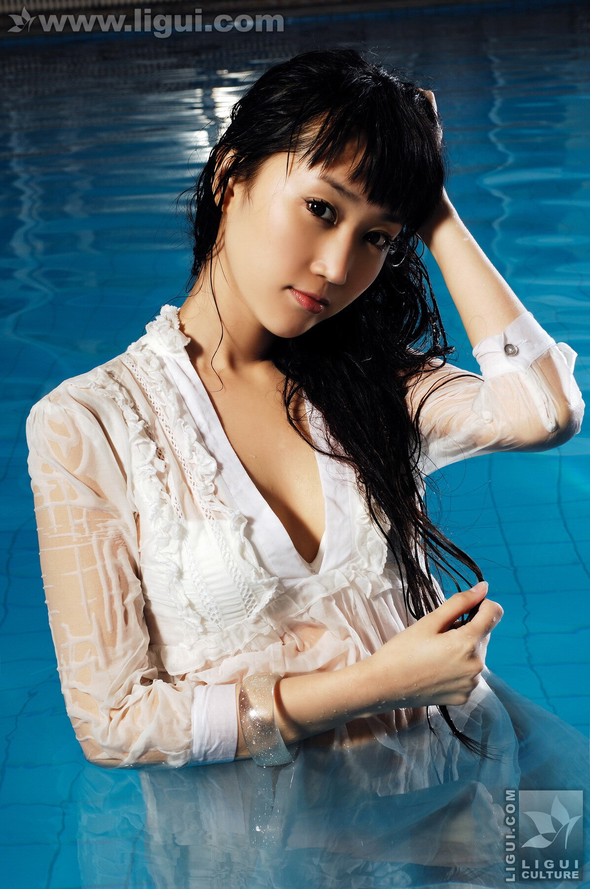 海伦之美轮美奂风姿乍现[四] 丽贵丝袜美女图片