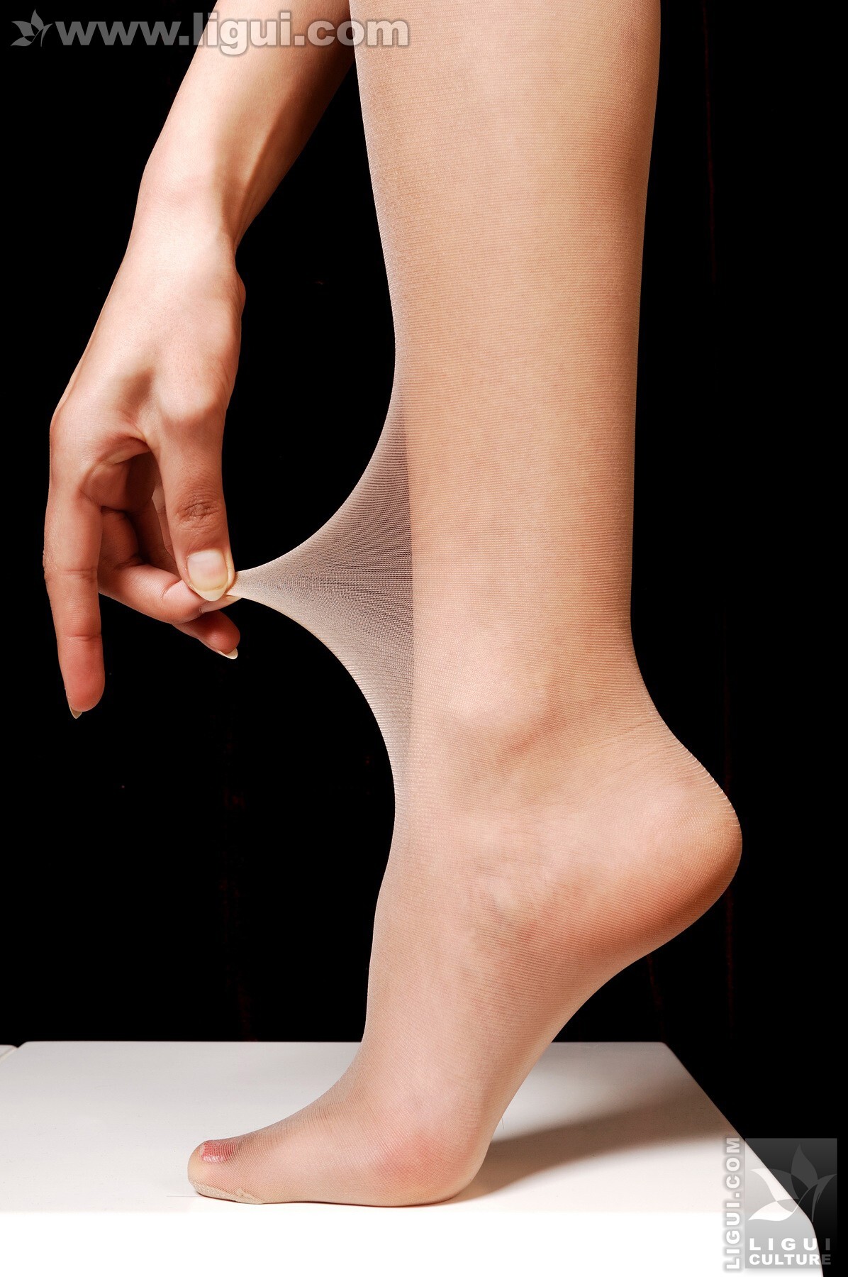 溫柔甜美的絲襪誘惑地帶 Model 文欣 Ligui 丽柜