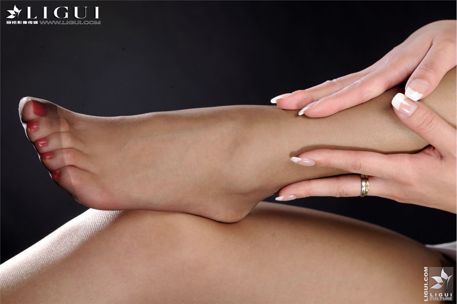 高校女教师的美腿高跟 Model - Cherry 丽柜套图