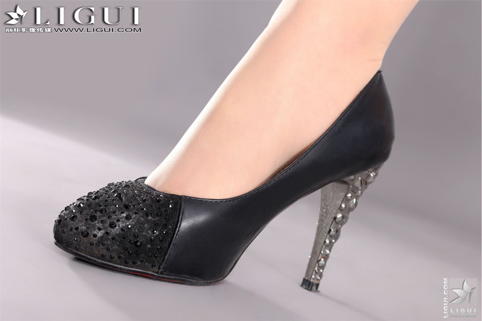 Model-怡萱 [麗櫃][08-26]會所最新足模