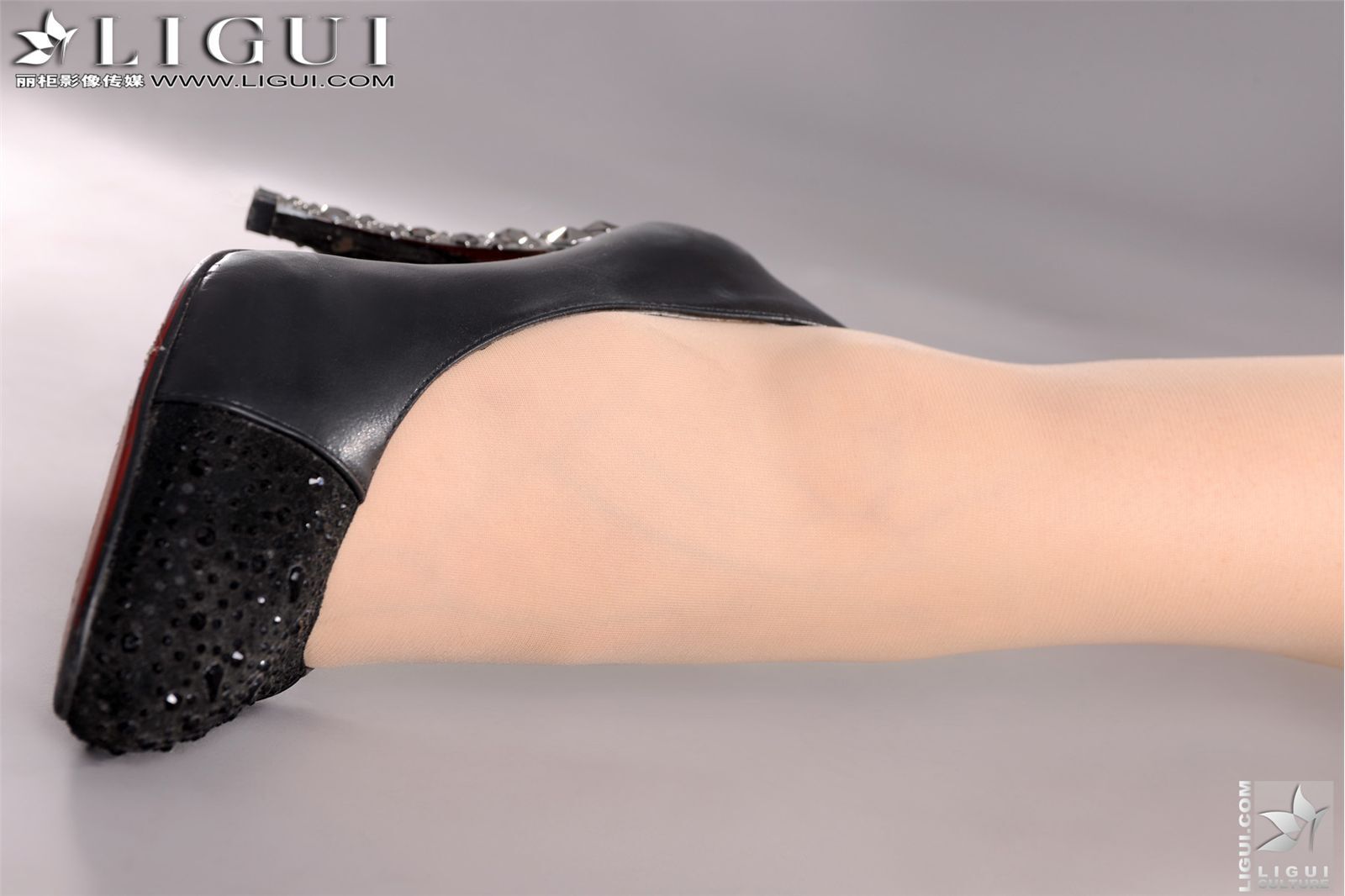 Model-怡萱 [麗櫃][08-26]會所最新足模