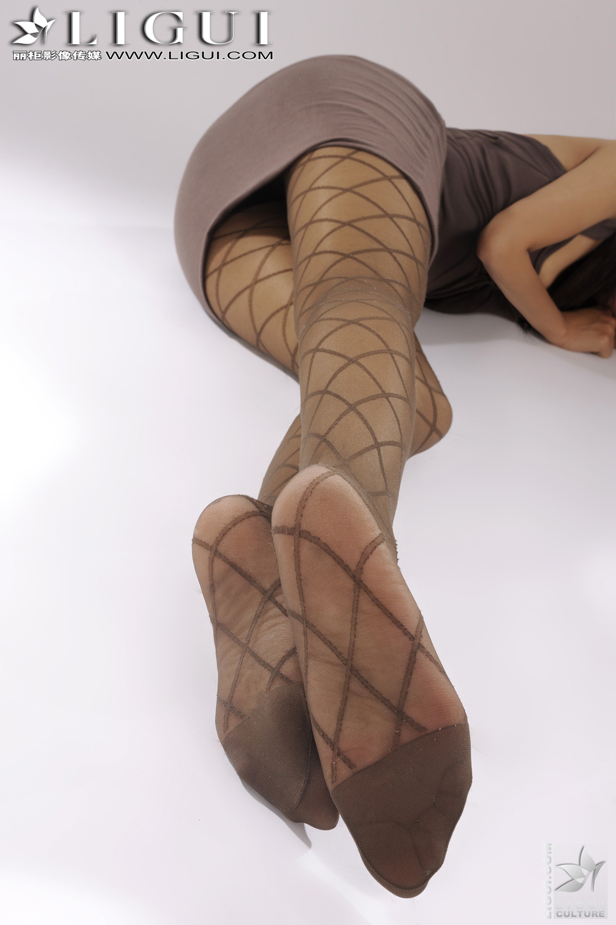 [Ligui]丽柜 20110916 網絲的誘惑 Model 田甜