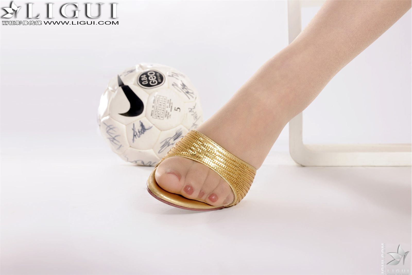 [Ligui]丽柜 铿锵玫瑰--文靜  2011.09.30