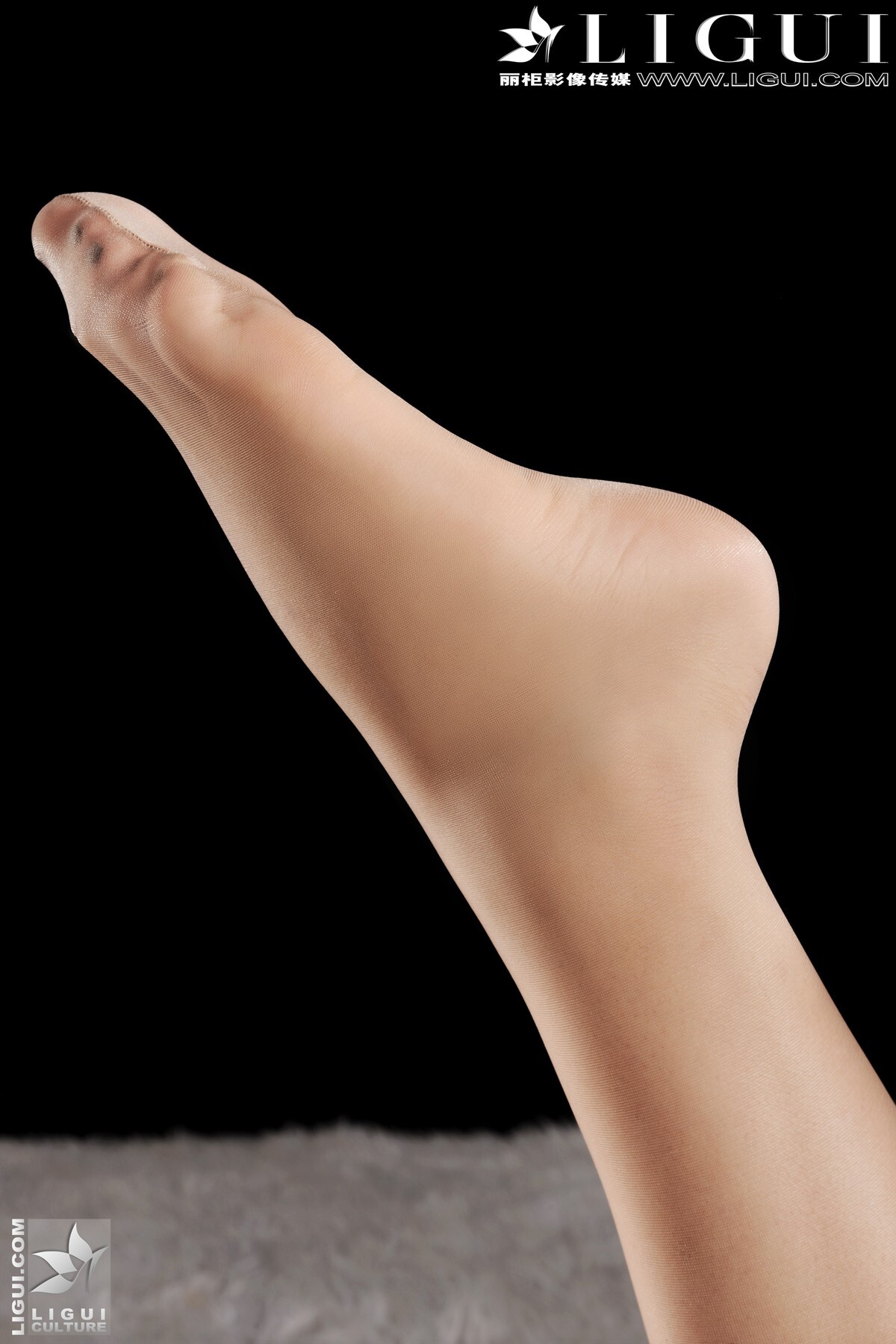 model 怡萱 [丽柜]2011.11.07：迷人的家庭女教师