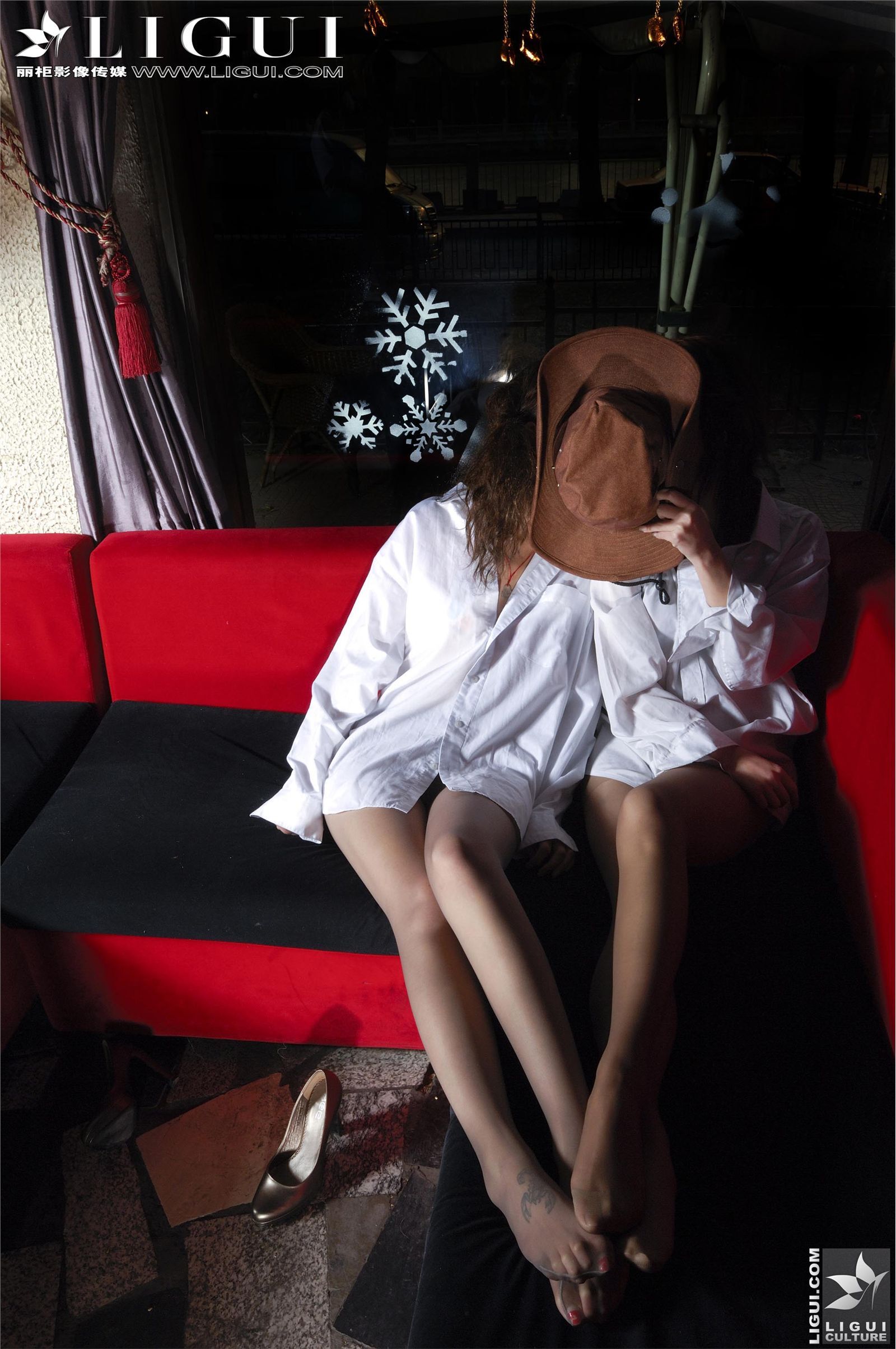 [Ligui丽柜]2012.07.28 Model 咪惠美&kelly　国产性感美女图片