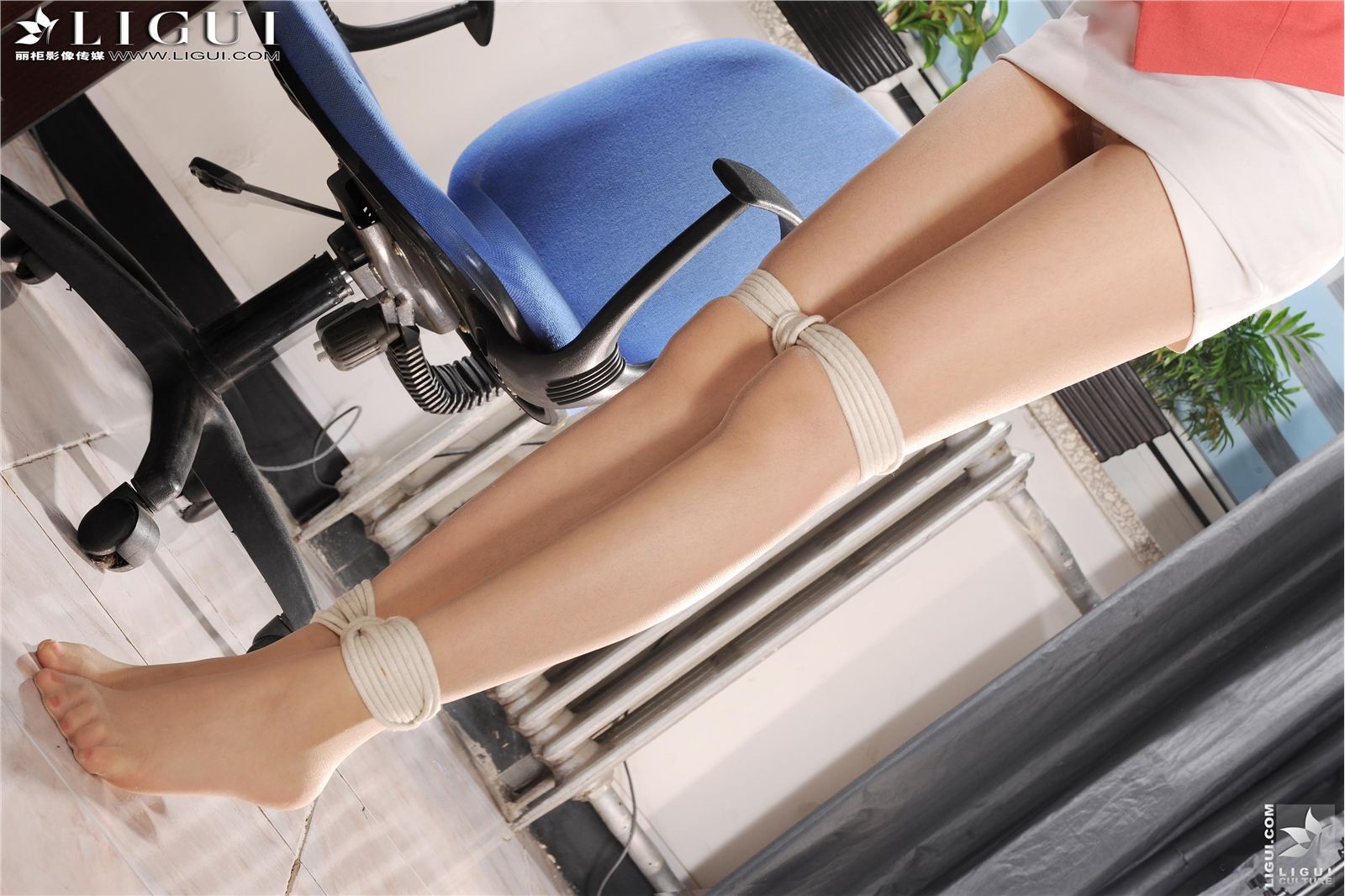 [丽柜] 20130218 典藏紧缚魅影 MODEL英子 　性感丝袜美女