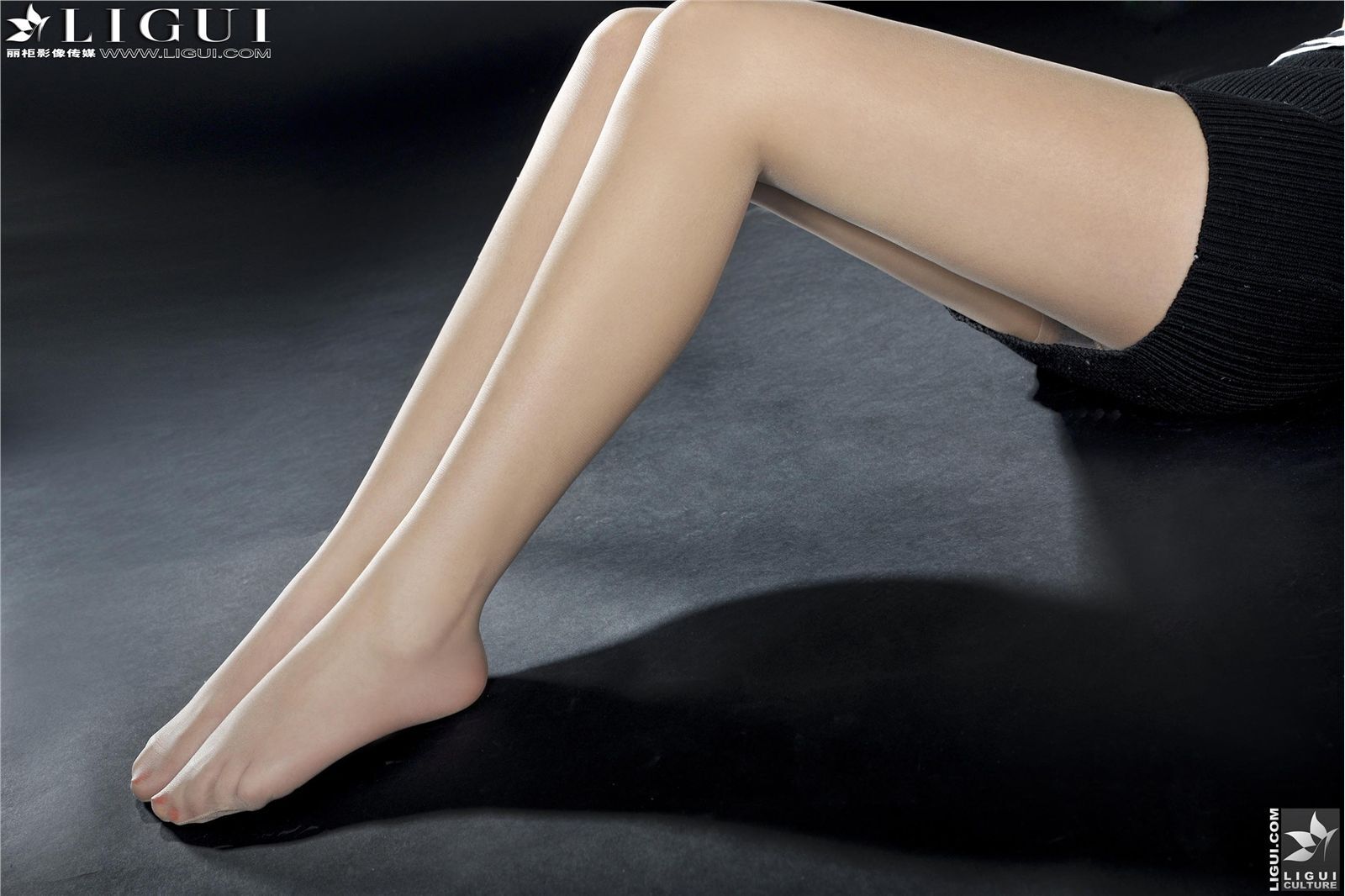 [丽柜] 2013.03.16 网络丽人 MODEL 岚岚 丝袜美女