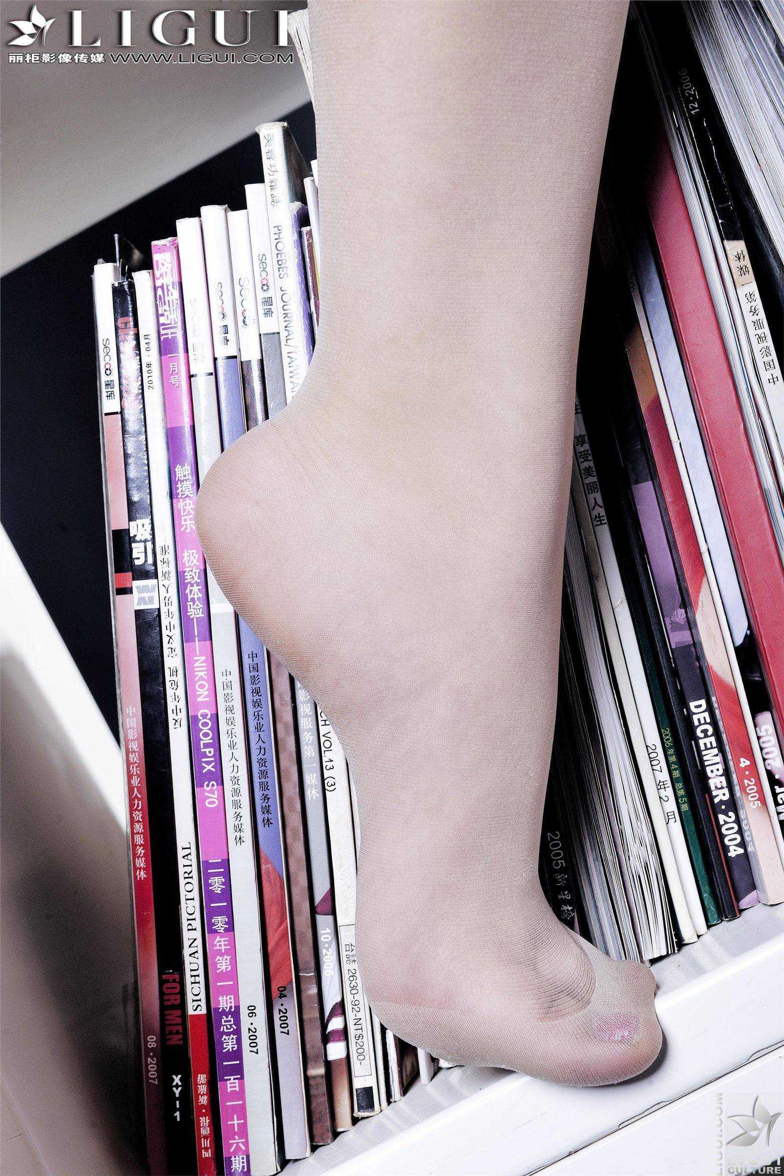 [丽柜]  网络丽人 MODEL 小杨幂 丝袜美女图片