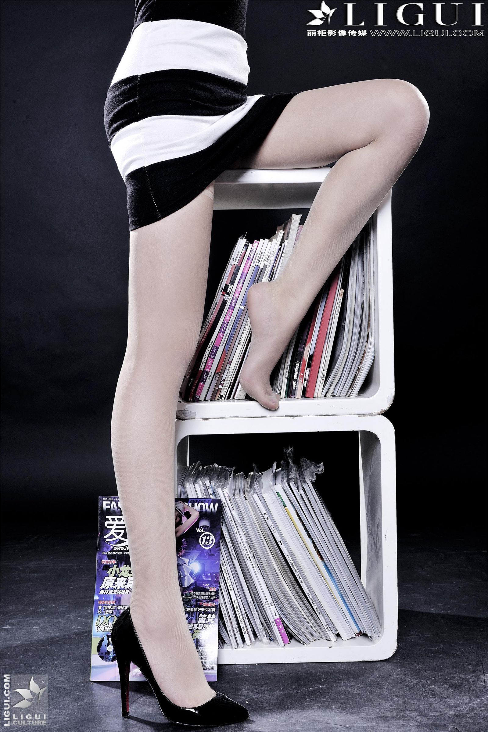 [丽柜]  网络丽人 MODEL 小杨幂 丝袜美女图片