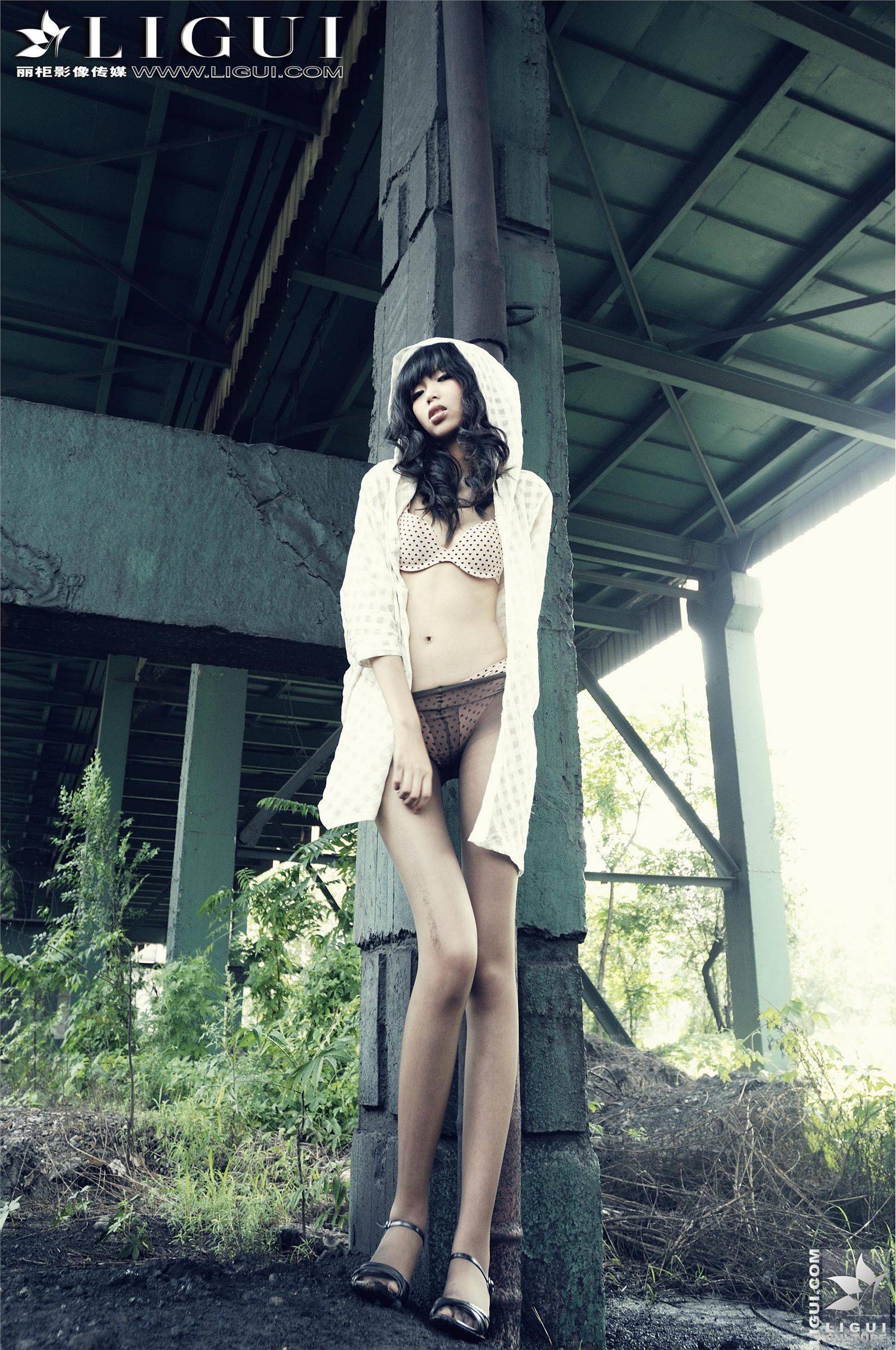 [丽柜] 2013.03.25 另类视觉 MODEL 梦露 丝袜美女图片