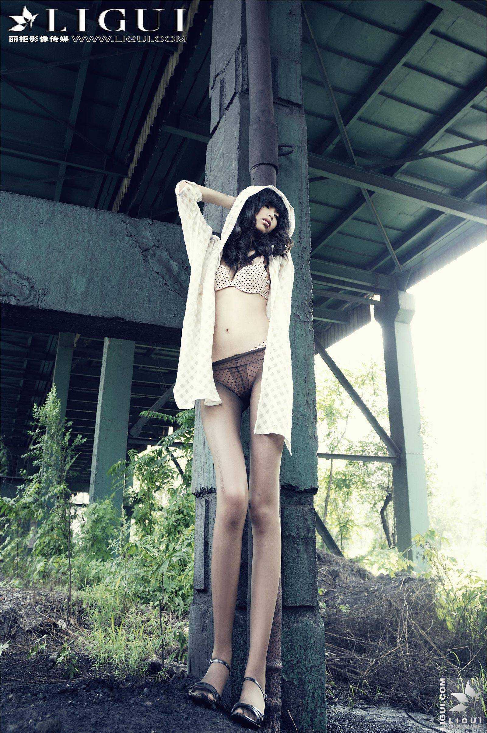 [丽柜] 2013.03.25 另类视觉 MODEL 梦露 丝袜美女图片